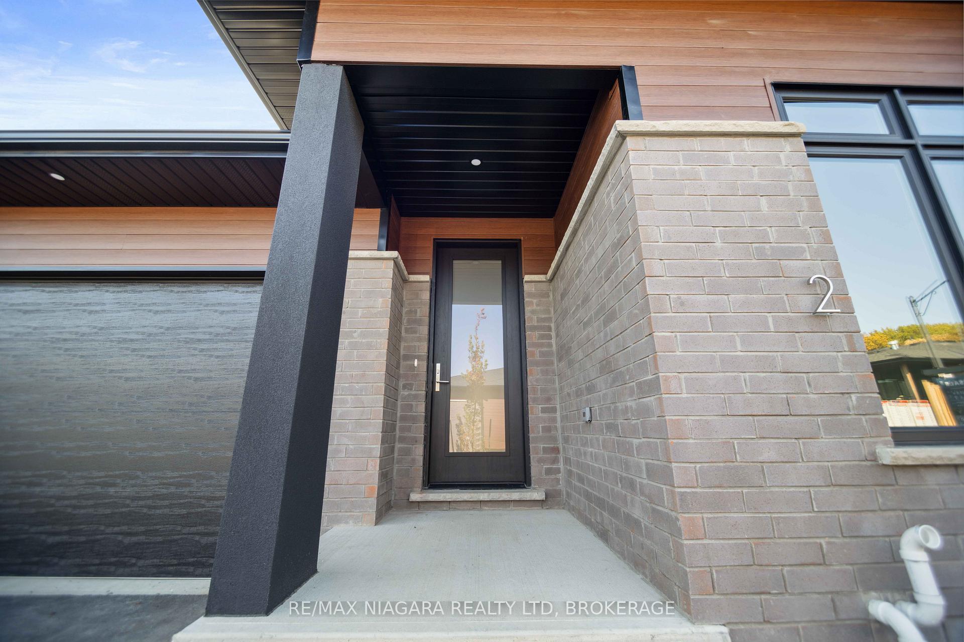 Photo 37 of Unit 2, 300 Richmond Street, Thorold, Confederation Heights — HOMEH