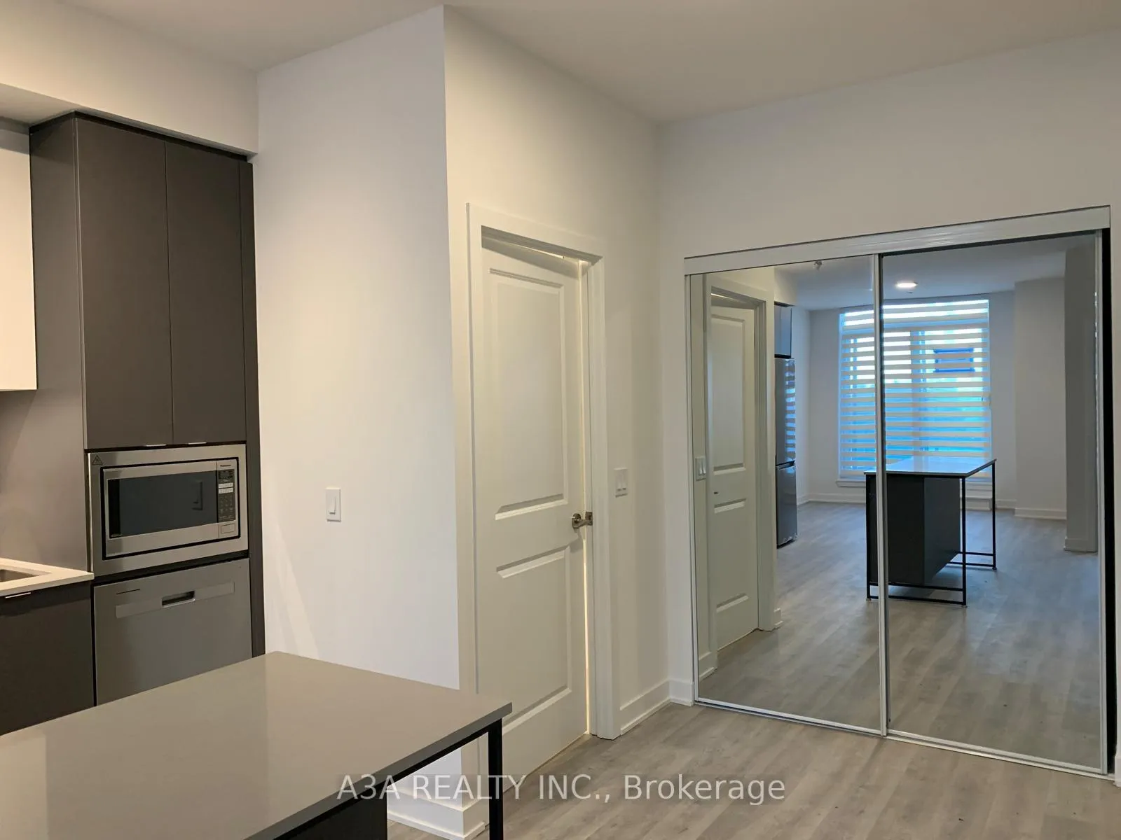 Photo 22 of Unit 227, 50 Upper Mall Way, Vaughan, Brownridge — HOMEH