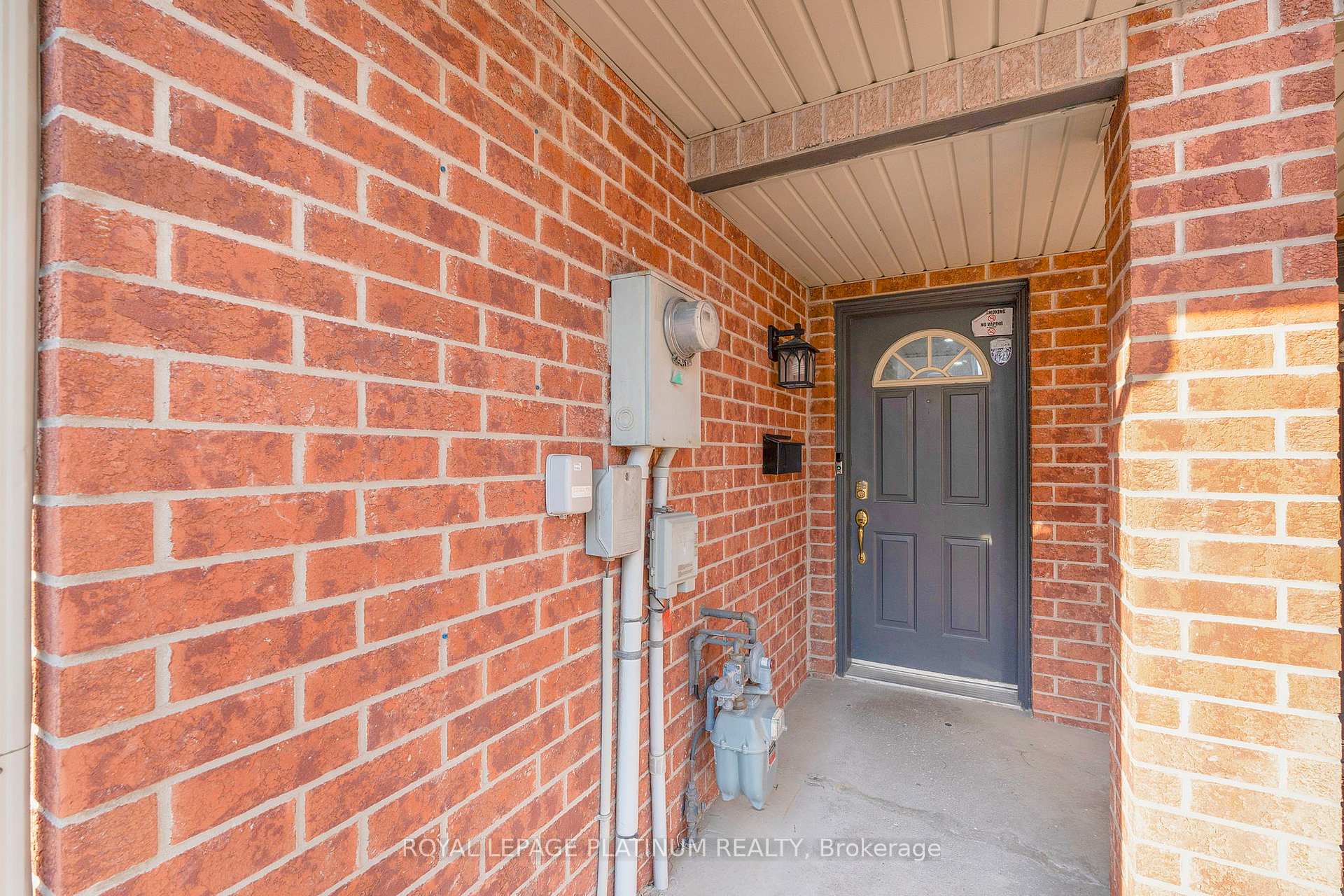 Photo 6 of 41 Spadina Road, Brampton, Brampton West — HOMEH