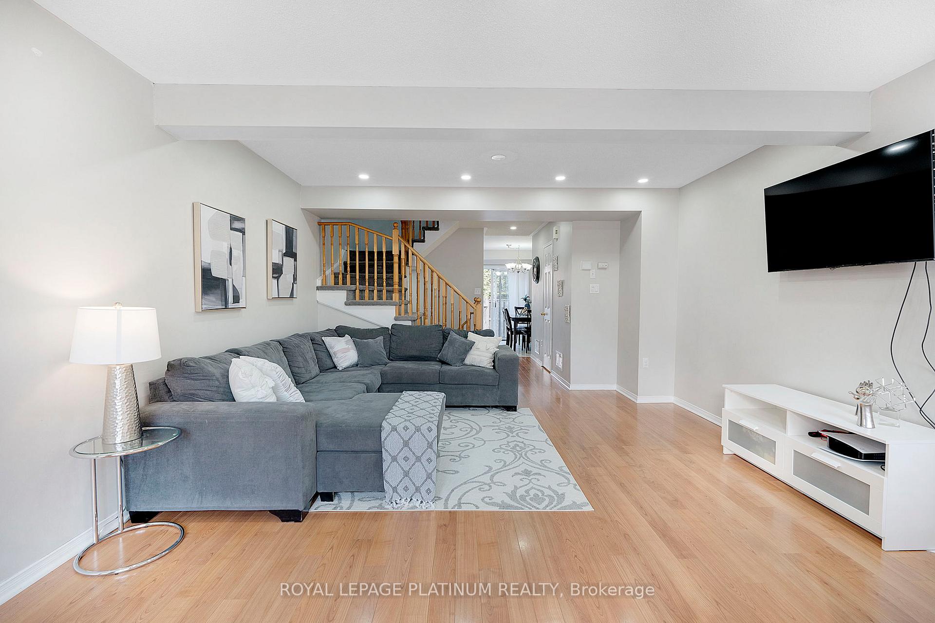 Photo 14 of 41 Spadina Road, Brampton, Brampton West — HOMEH
