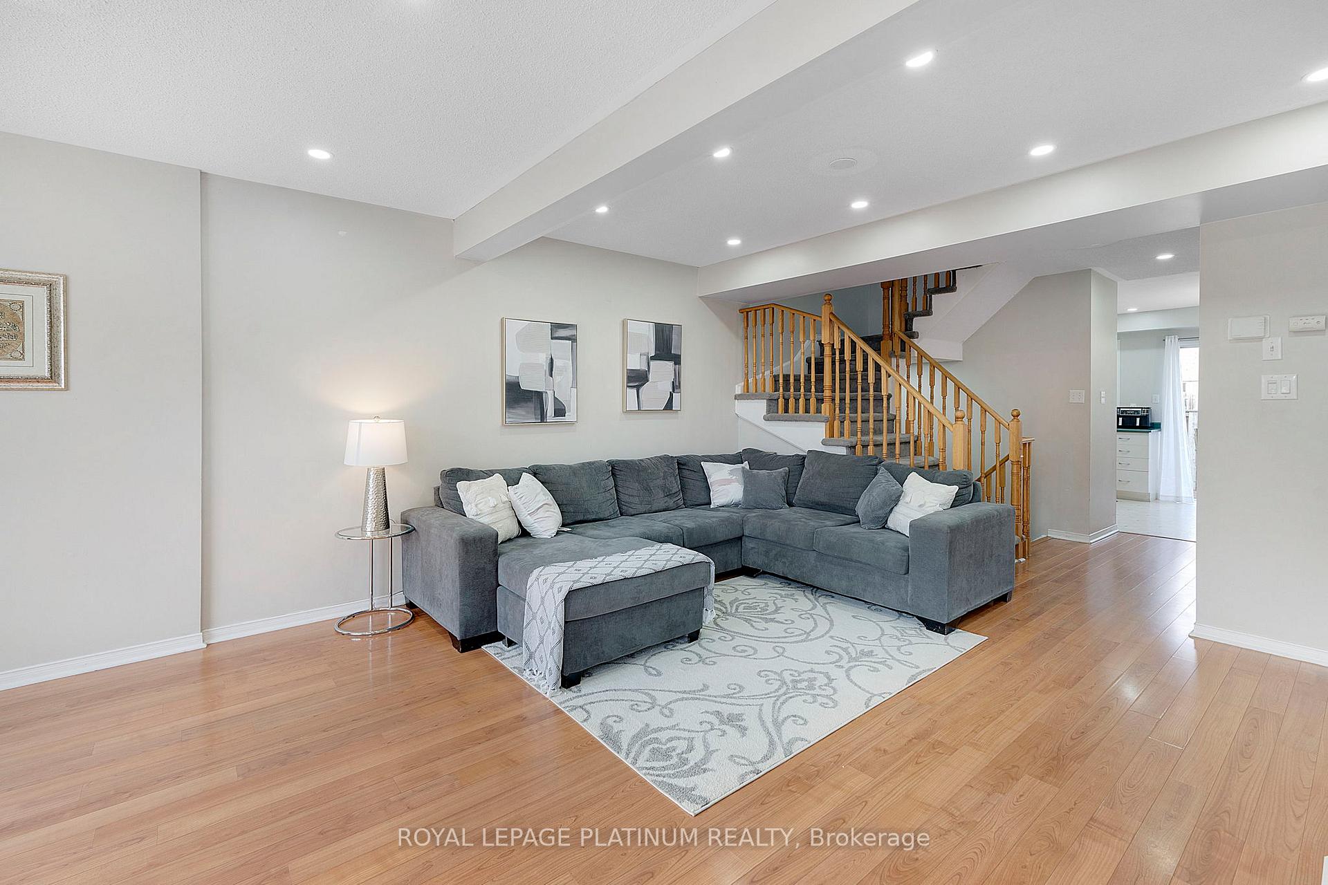 Photo 15 of 41 Spadina Road, Brampton, Brampton West — HOMEH