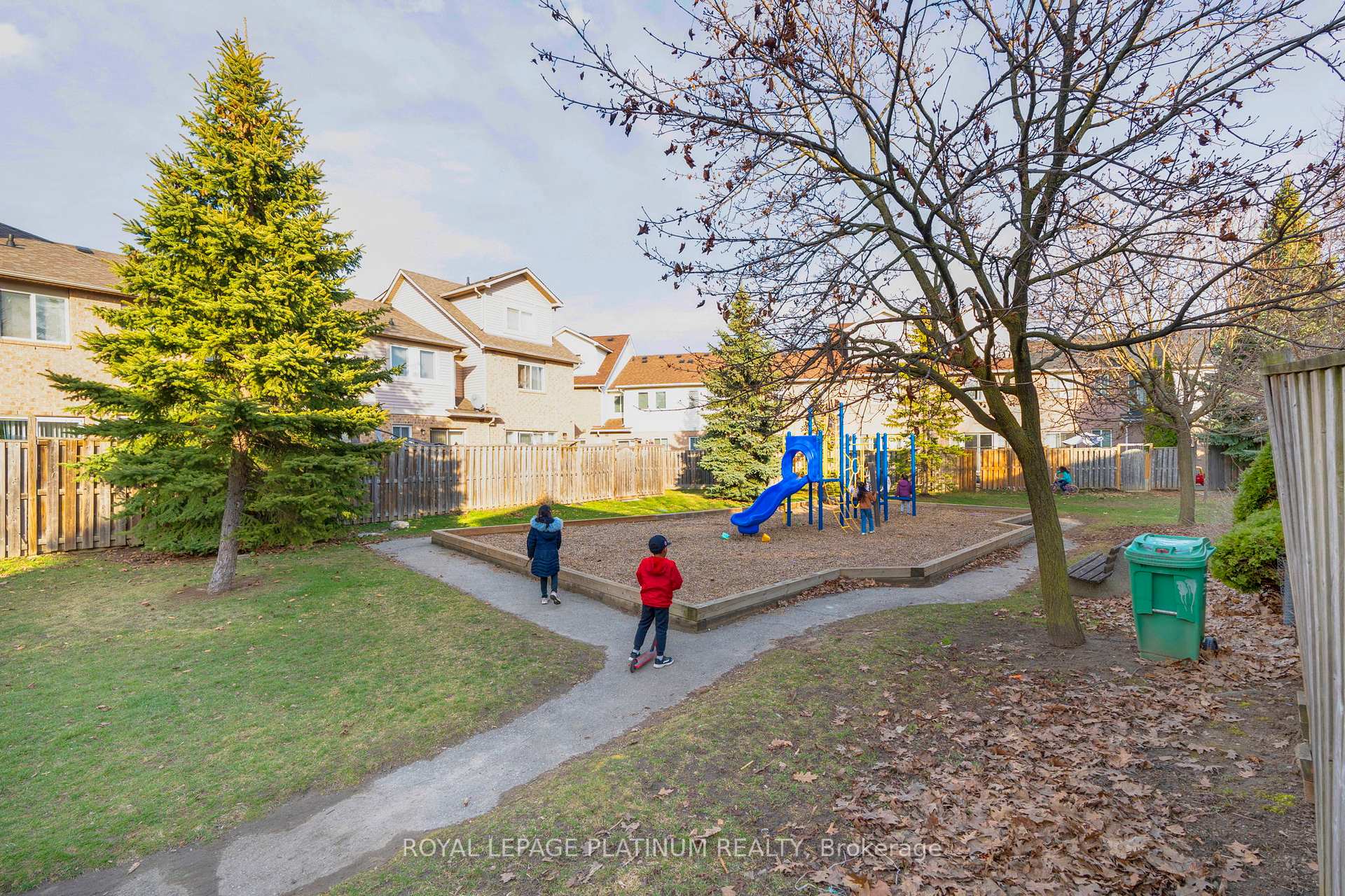 Photo 32 of 41 Spadina Road, Brampton, Brampton West — HOMEH