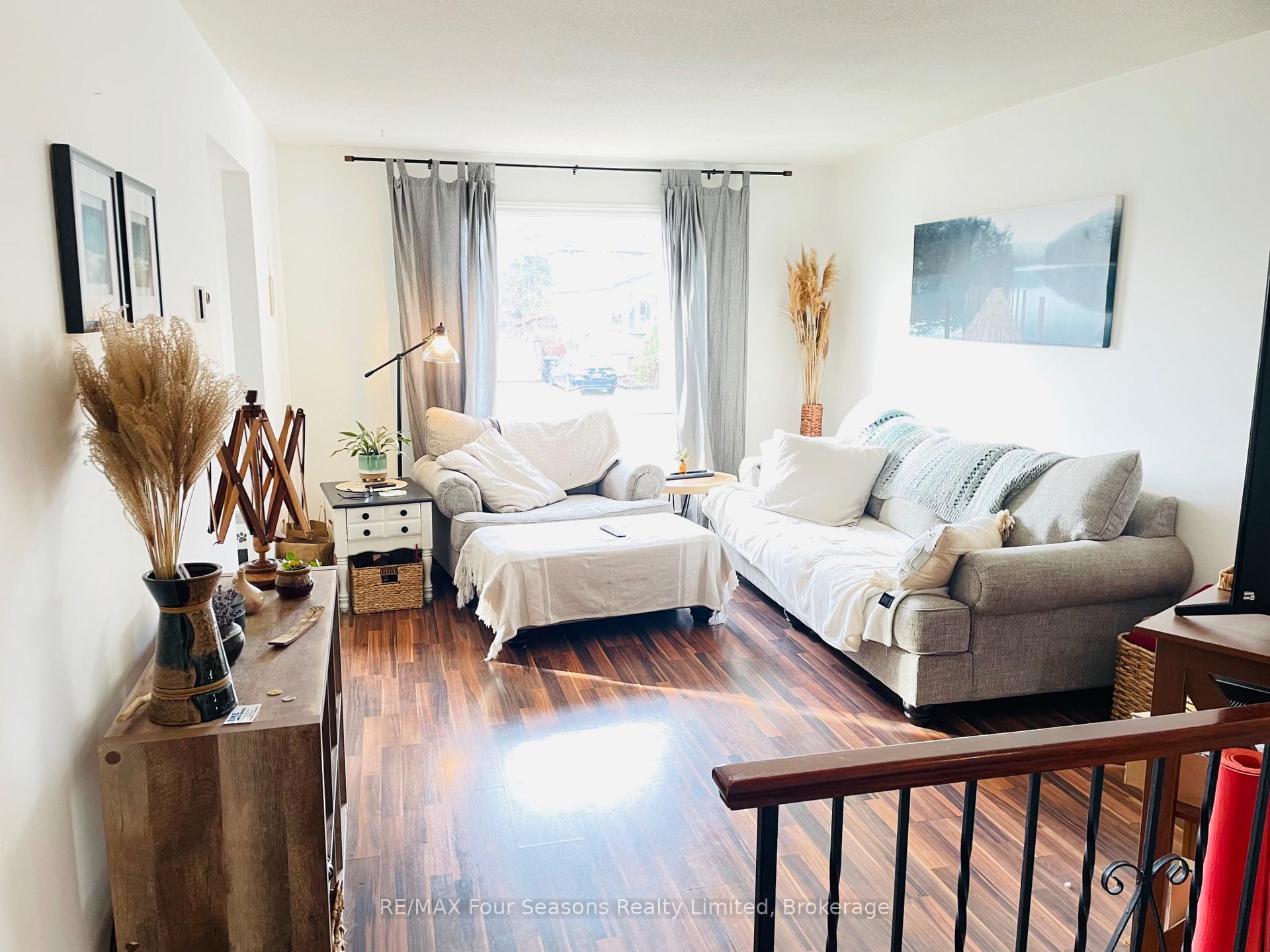 Photo 1 of Unit Upper, 57 Courtice Crescent, Collingwood — HOMEH