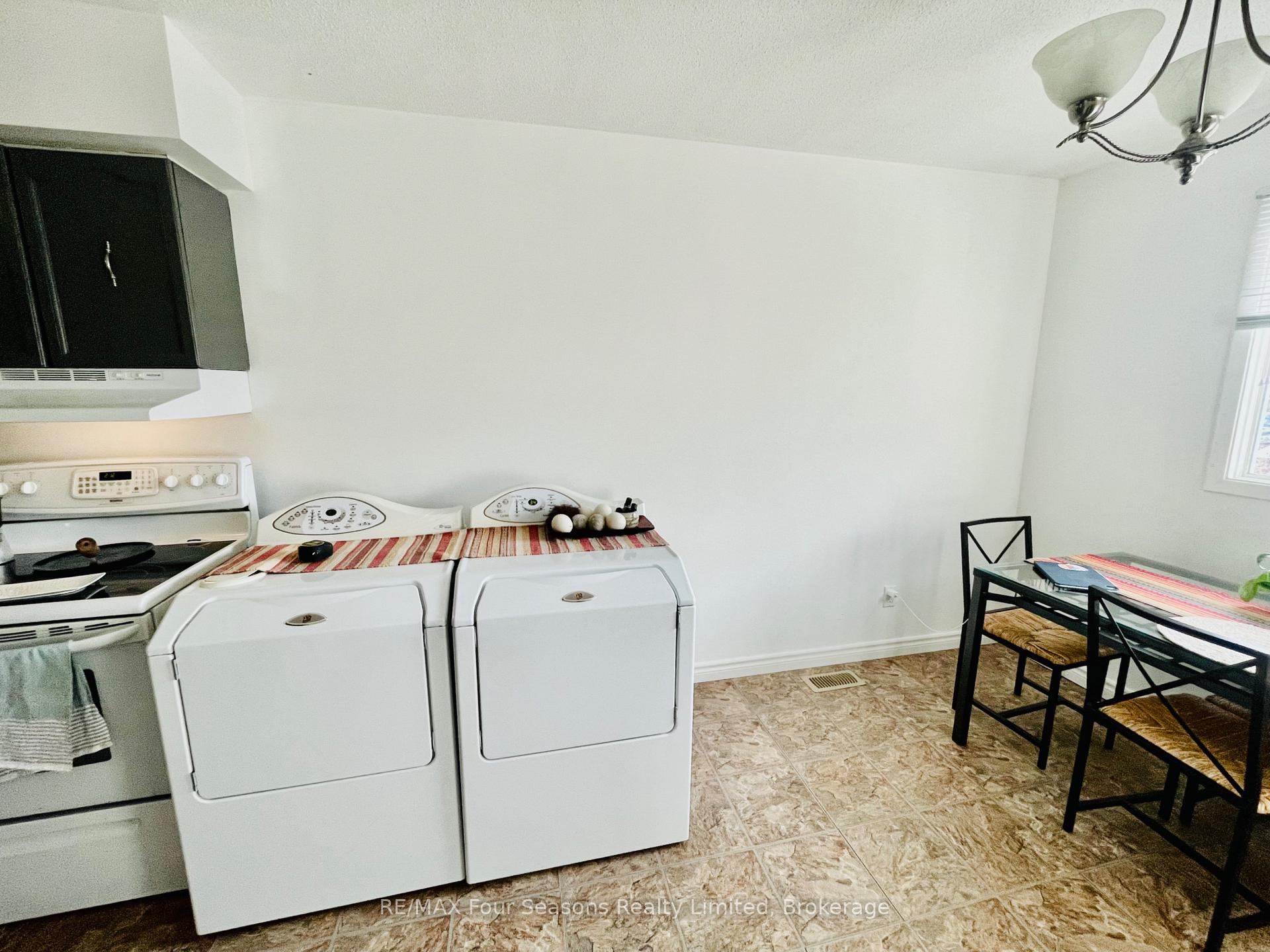 Photo 5 of Unit Upper, 57 Courtice Crescent, Collingwood — HOMEH