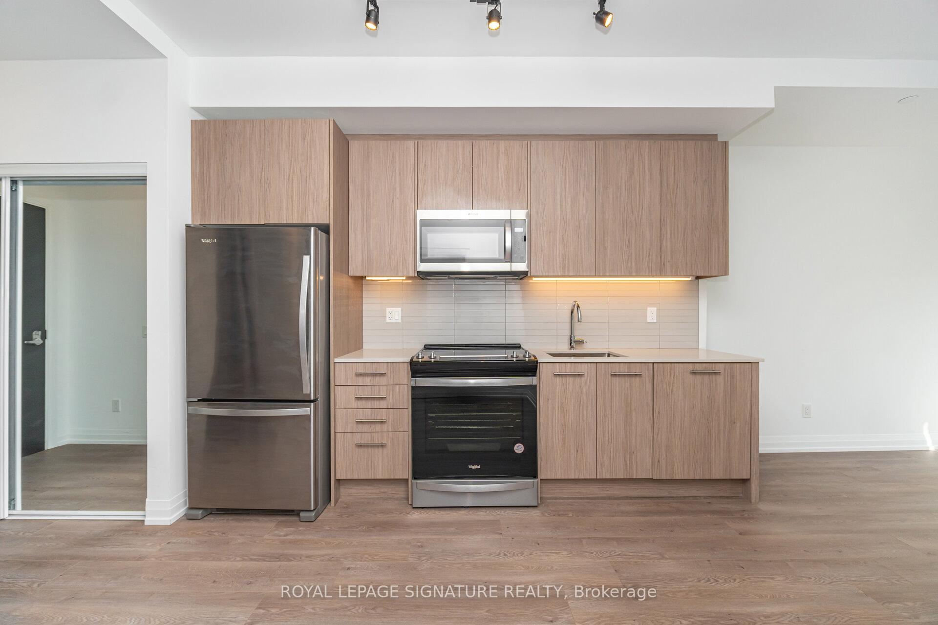 Photo 3 of Unit 910, 286 Main Street, Toronto, East End-Danforth — HOMEH