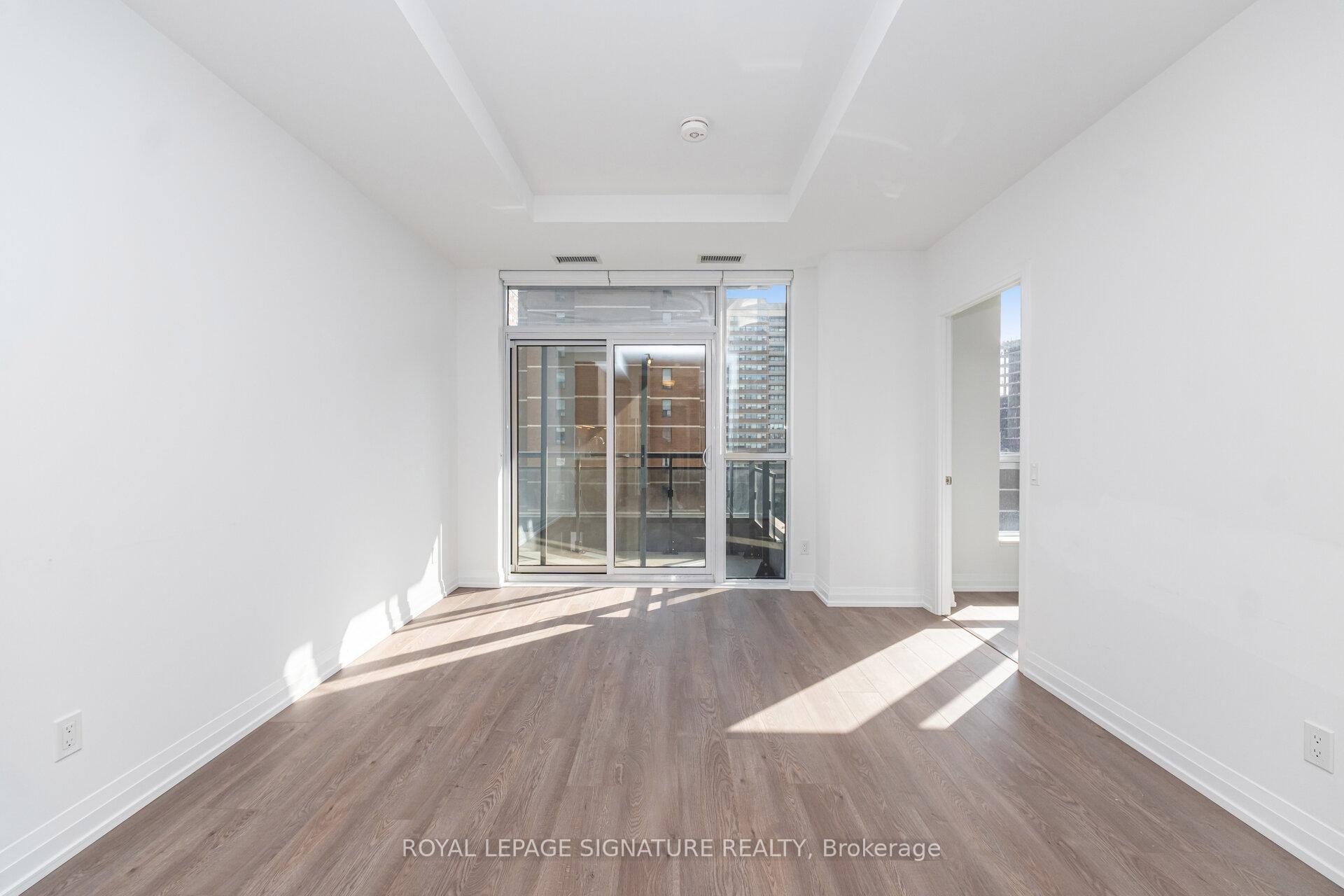 Photo 4 of Unit 910, 286 Main Street, Toronto, East End-Danforth — HOMEH