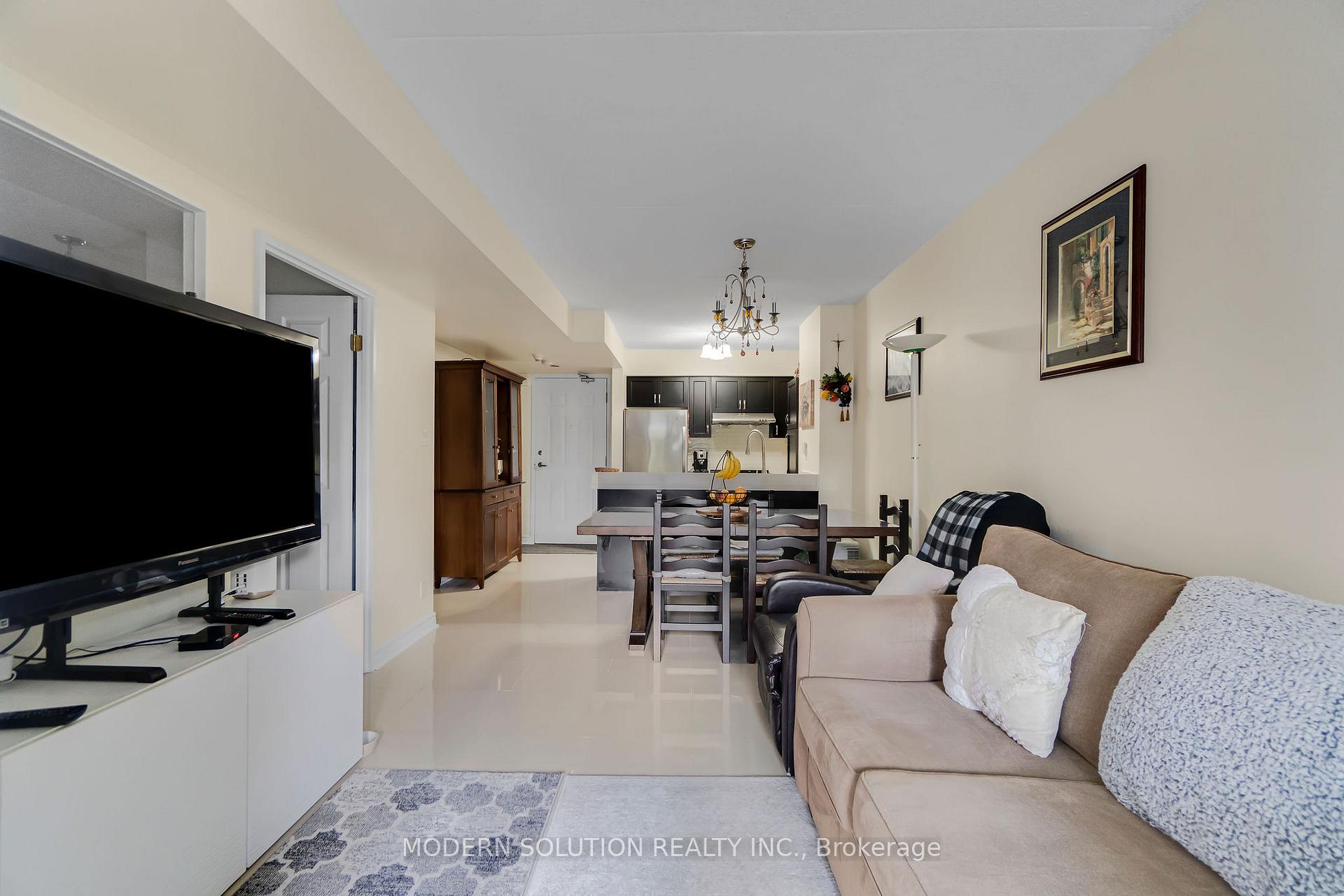 Photo 7 of Unit 102, 250 Pine Grove Drive, Vaughan, Islington Woods — HOMEH