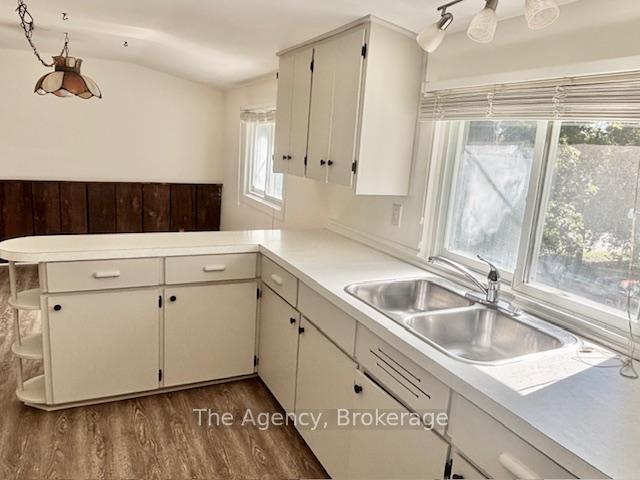 Photo 4 of Unit B, 45 Wellington Rd 124, Erin — HOMEH