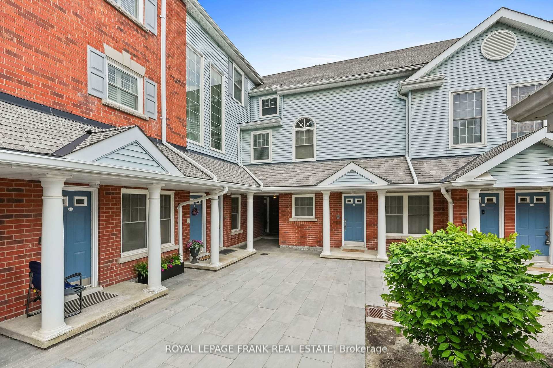 Photo 4 of Unit D-13, 1663 Nash Road, Clarington, Courtice — HOMEH