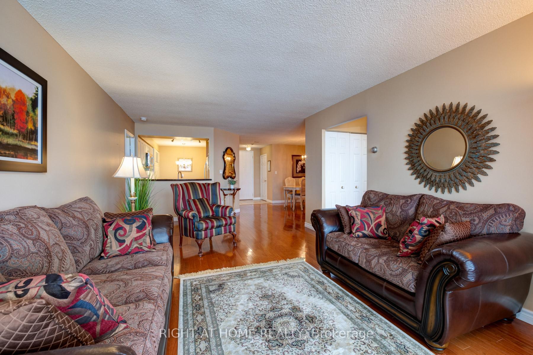 Photo 14 of Unit 1113, 610 Bullock Drive, Markham, Markville — HOMEH