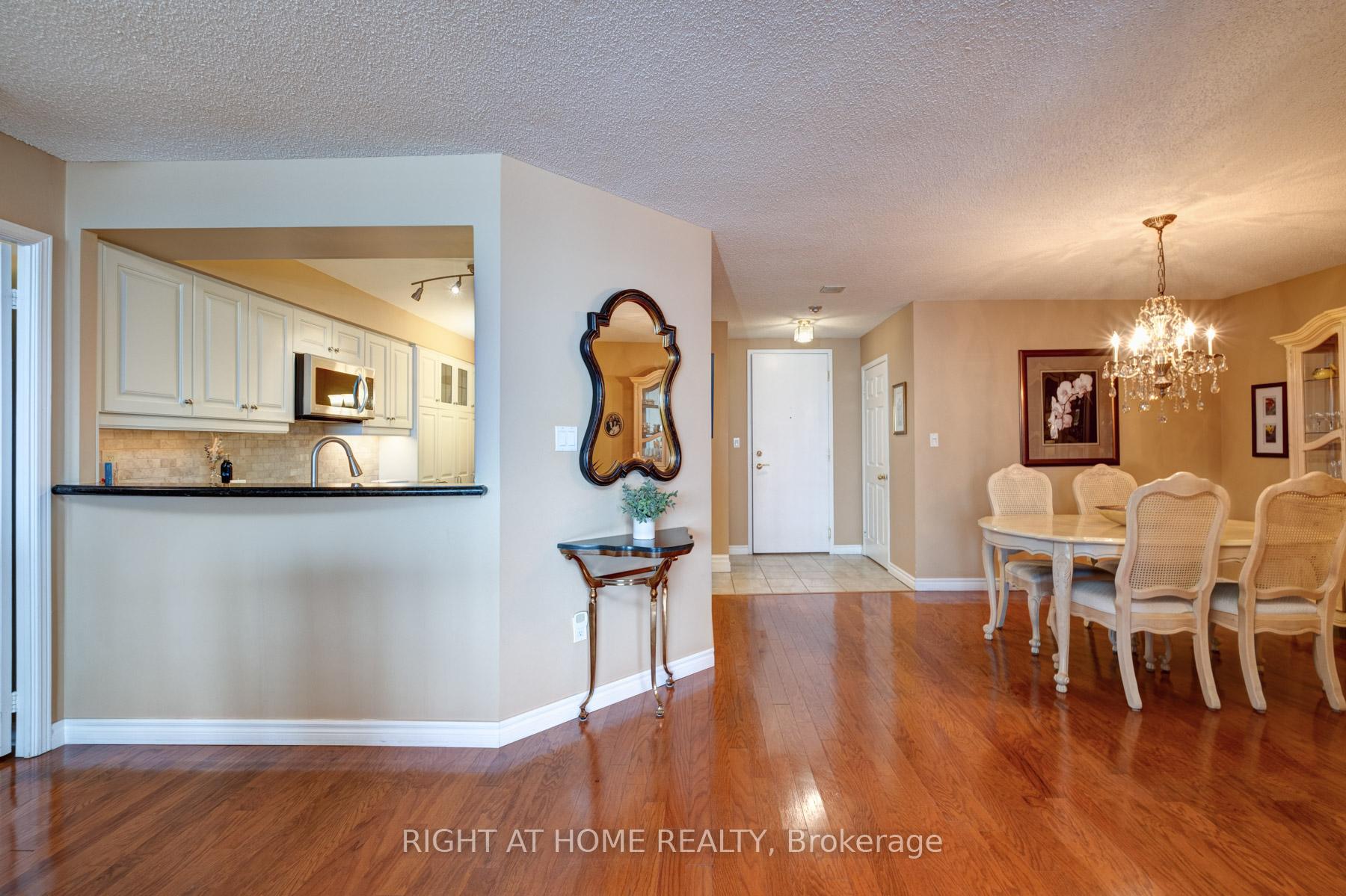 Photo 18 of Unit 1113, 610 Bullock Drive, Markham, Markville — HOMEH