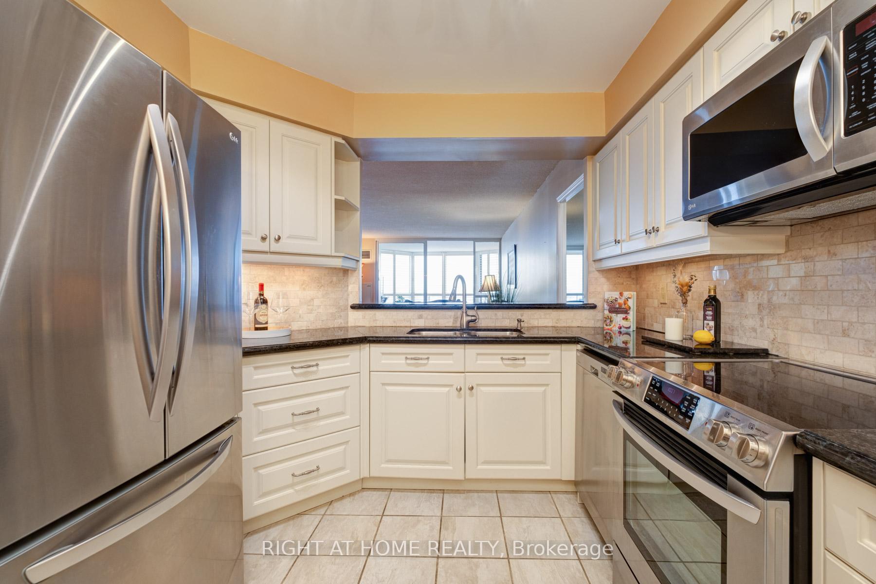 Photo 22 of Unit 1113, 610 Bullock Drive, Markham, Markville — HOMEH