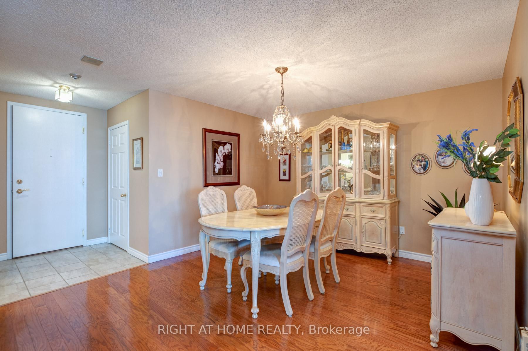 Photo 25 of Unit 1113, 610 Bullock Drive, Markham, Markville — HOMEH