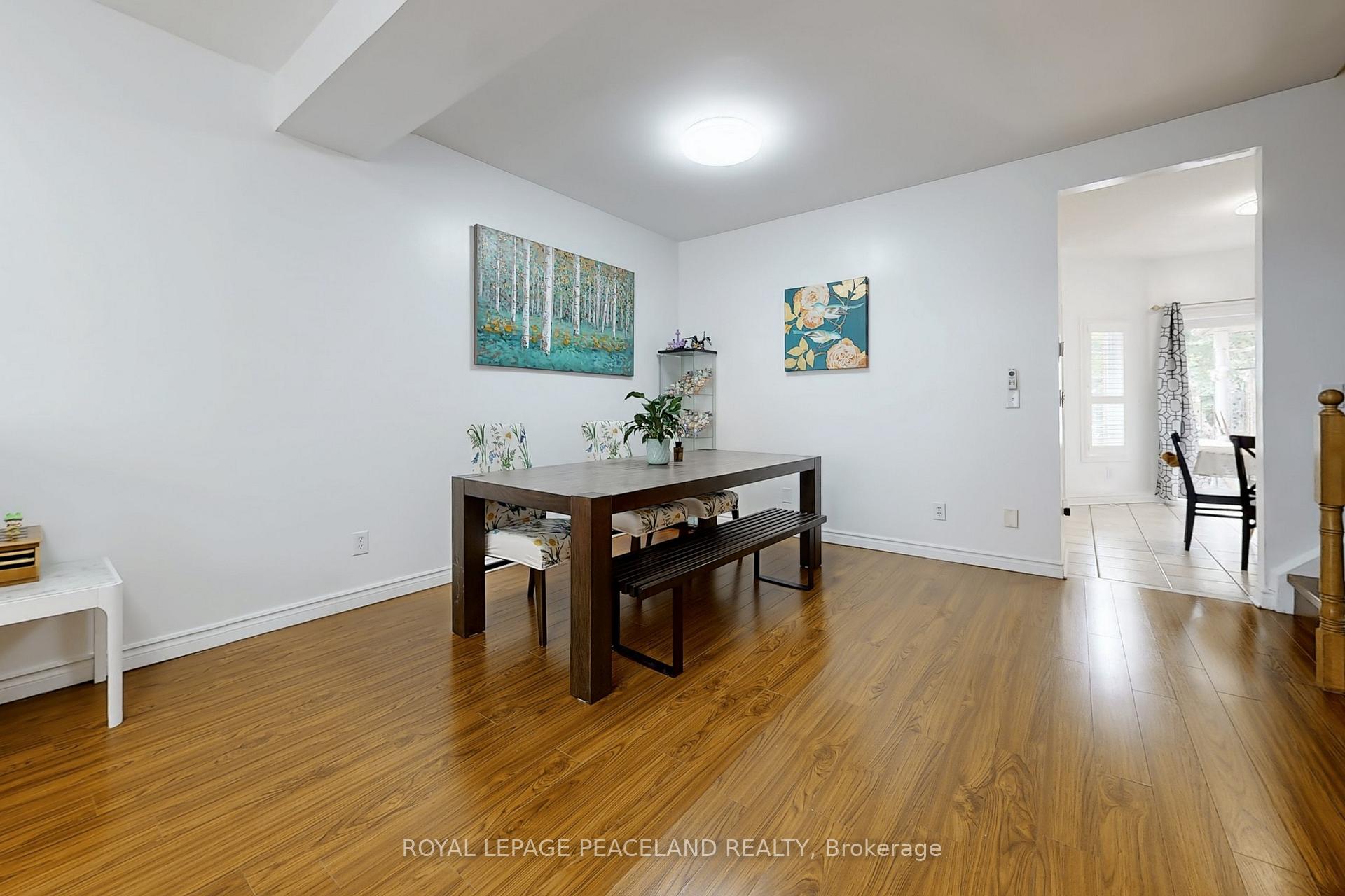 Photo 7 of Unit 3, 15 St Moritz Way, Markham, Unionville — HOMEH