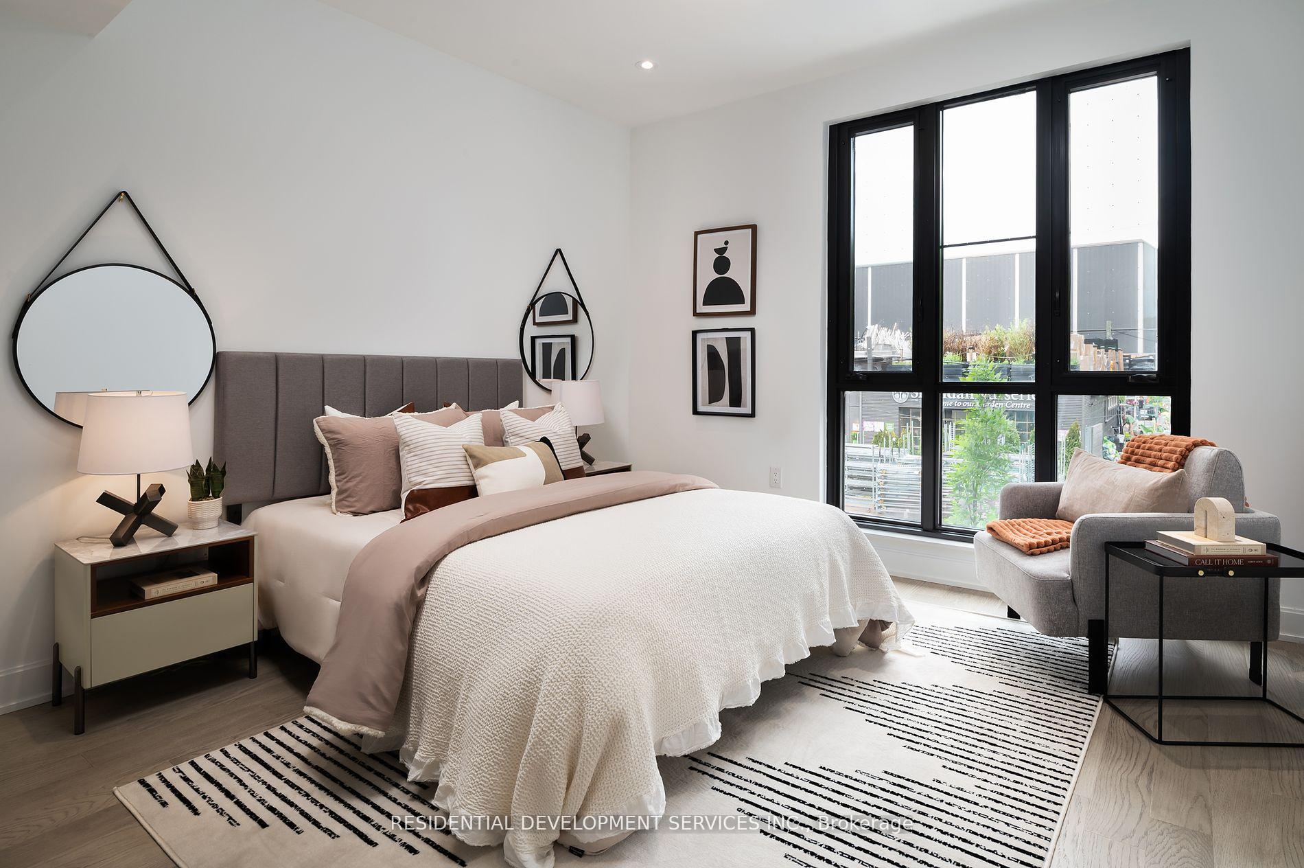 Photo 10 of Unit 102, 1 Strathgowan Avenue, Toronto, Lawrence Park North — HOMEH