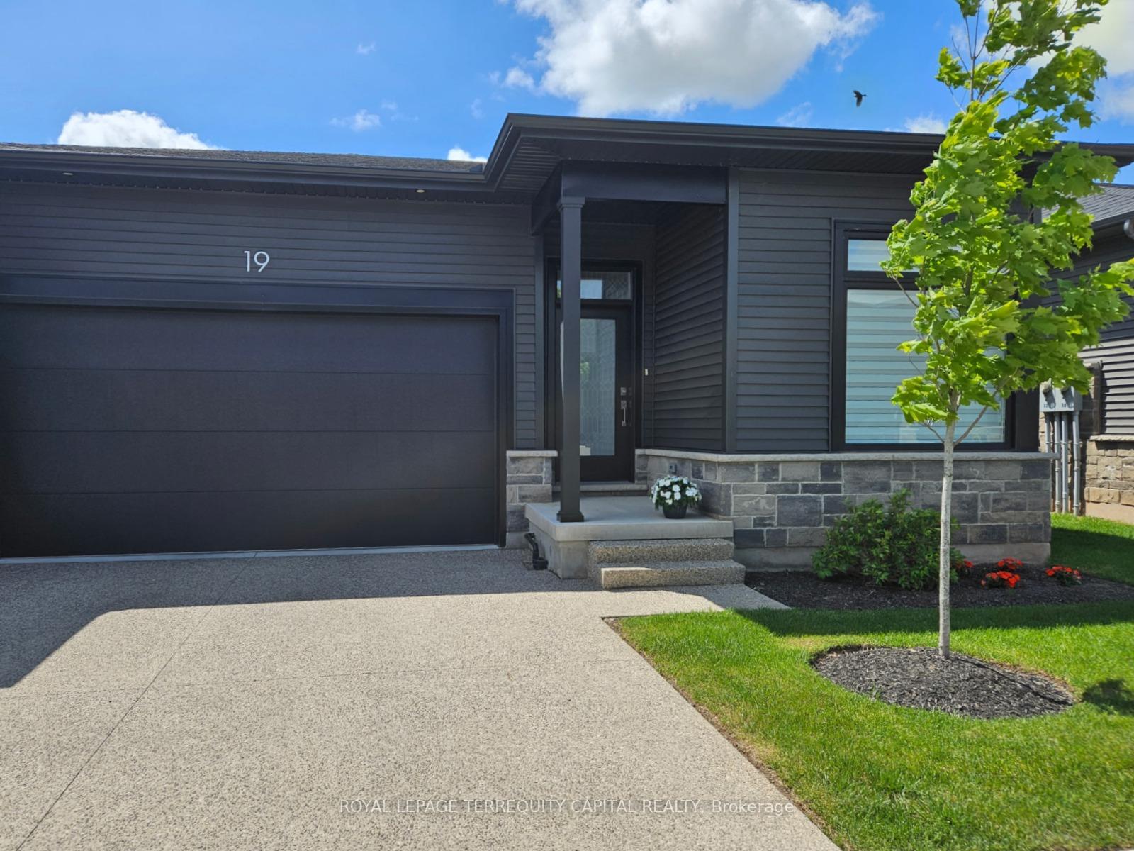 Front of Unit 19, 8974 Willoughby Drive