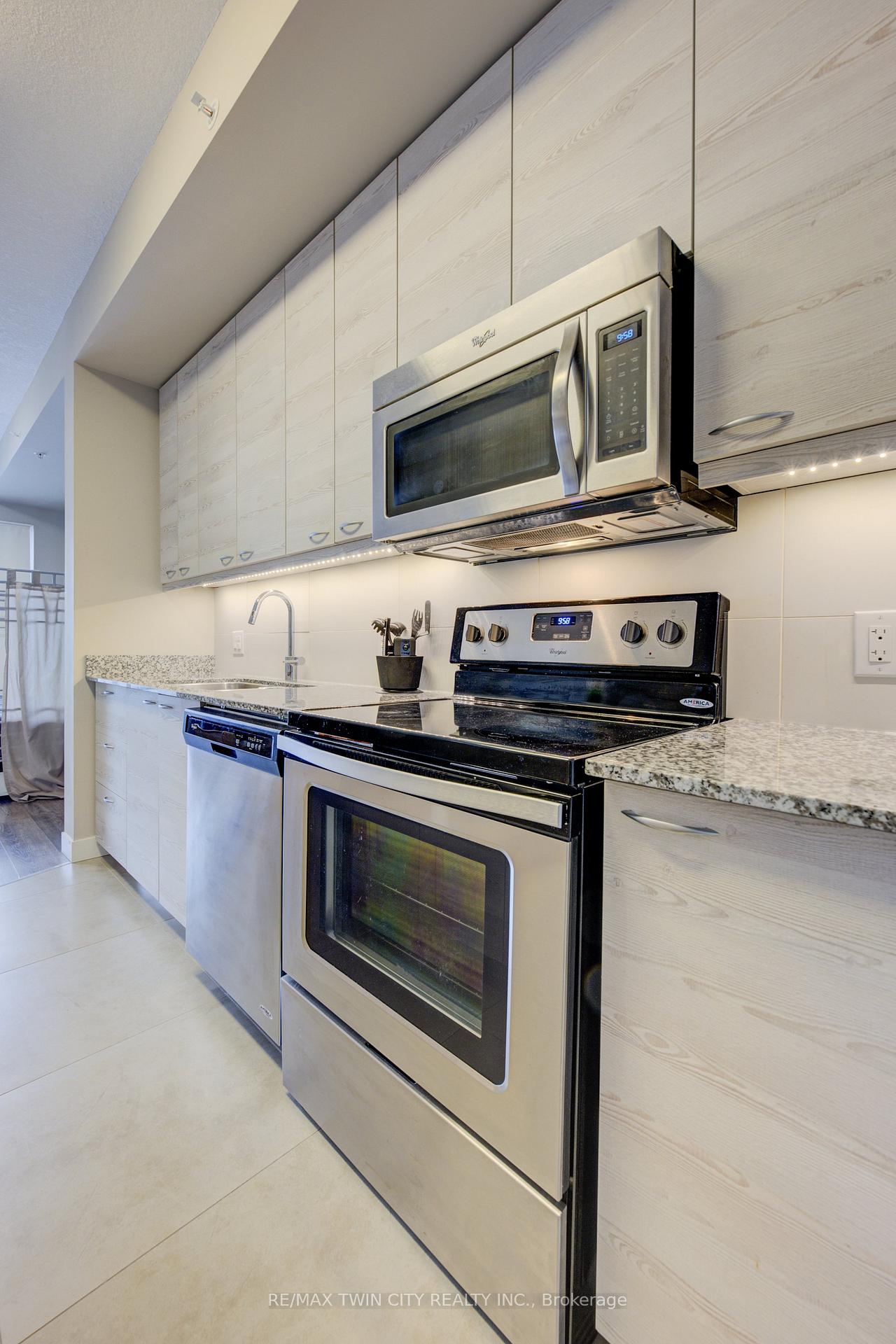 Photo 12 of Unit 613, 280 Lester Street, Waterloo, Beechwood/University — HOMEH