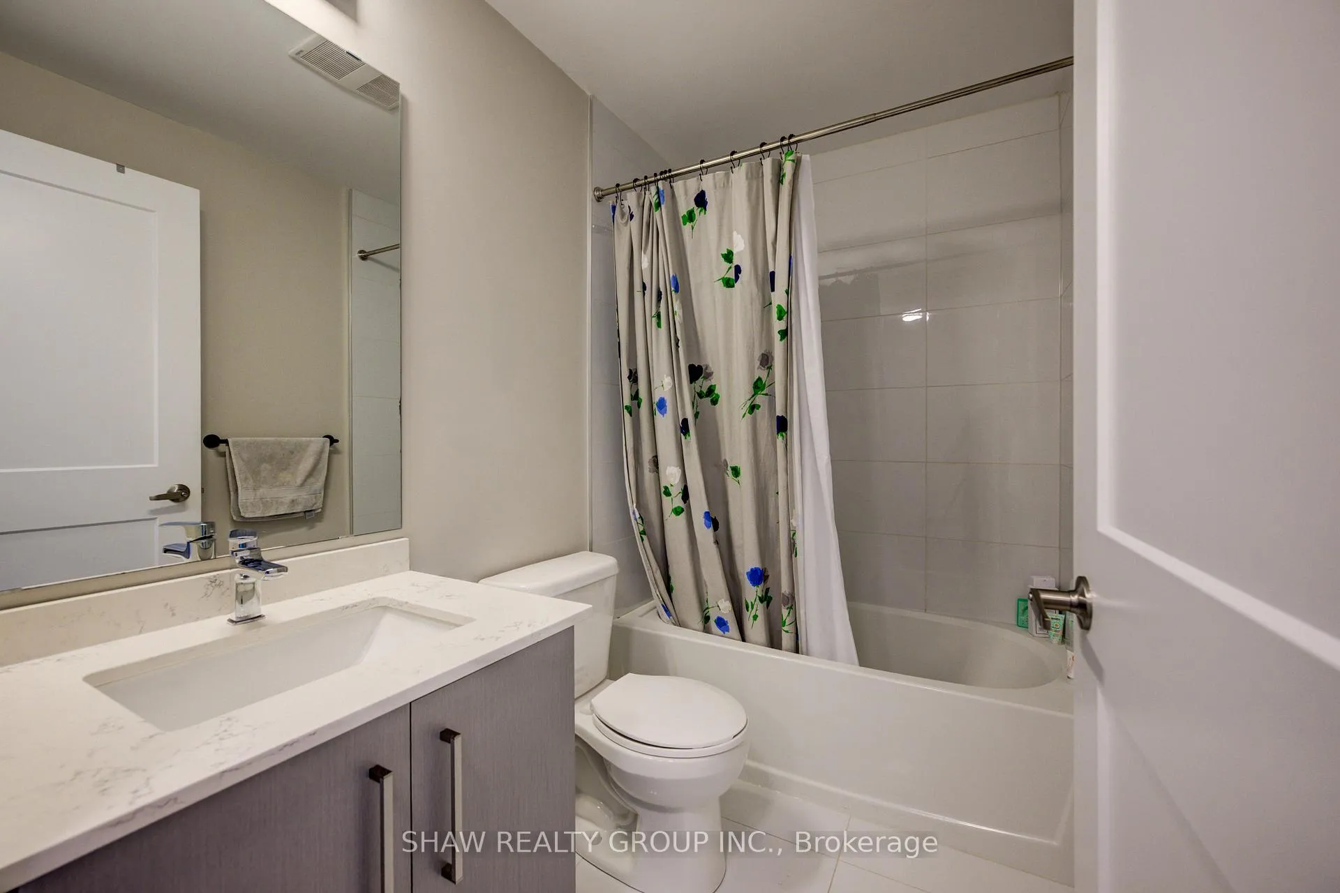 Photo 7 of Unit 1015, 15 Queen Street S, Hamilton, Central — HOMEH