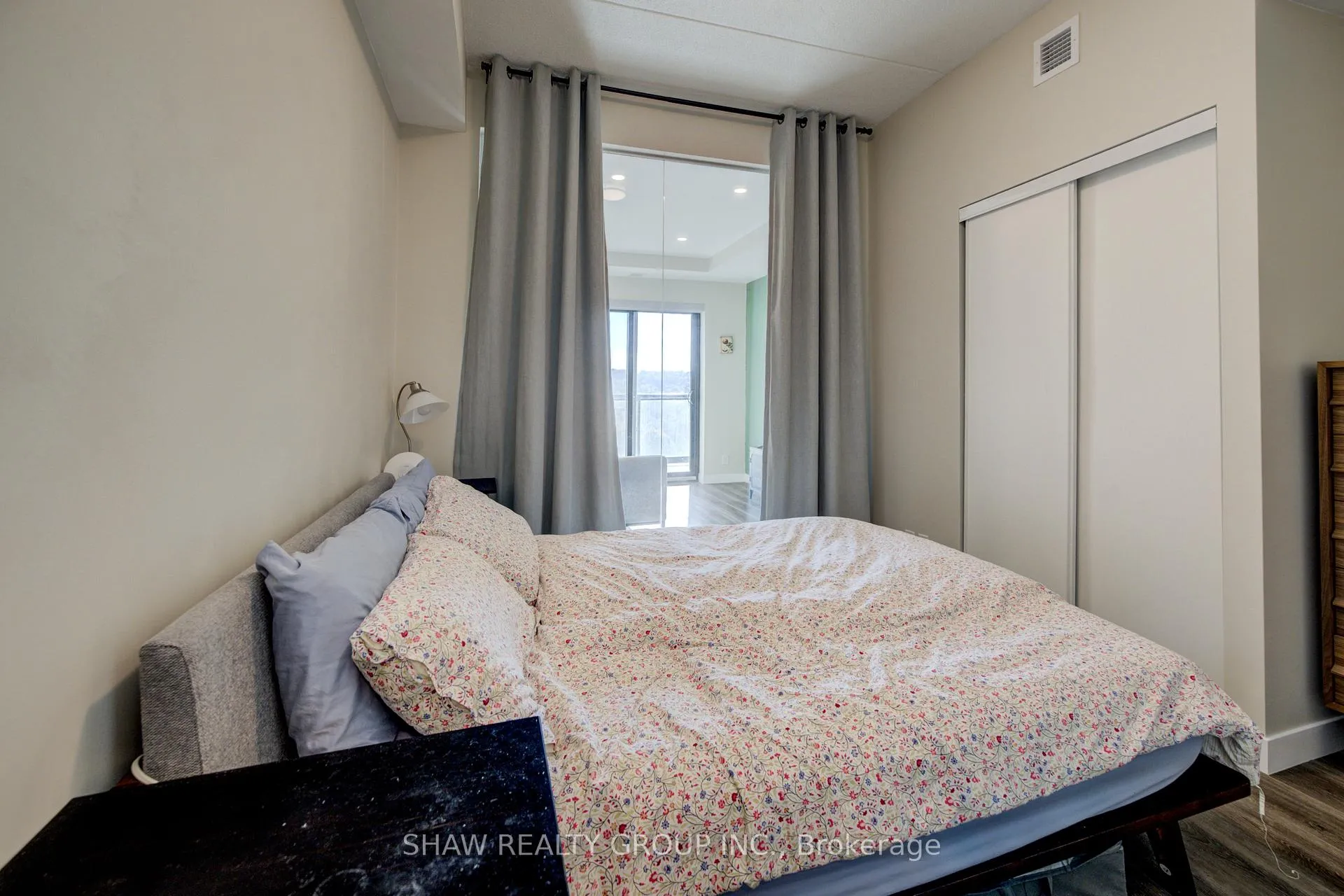 Photo 8 of Unit 1015, 15 Queen Street S, Hamilton, Central — HOMEH
