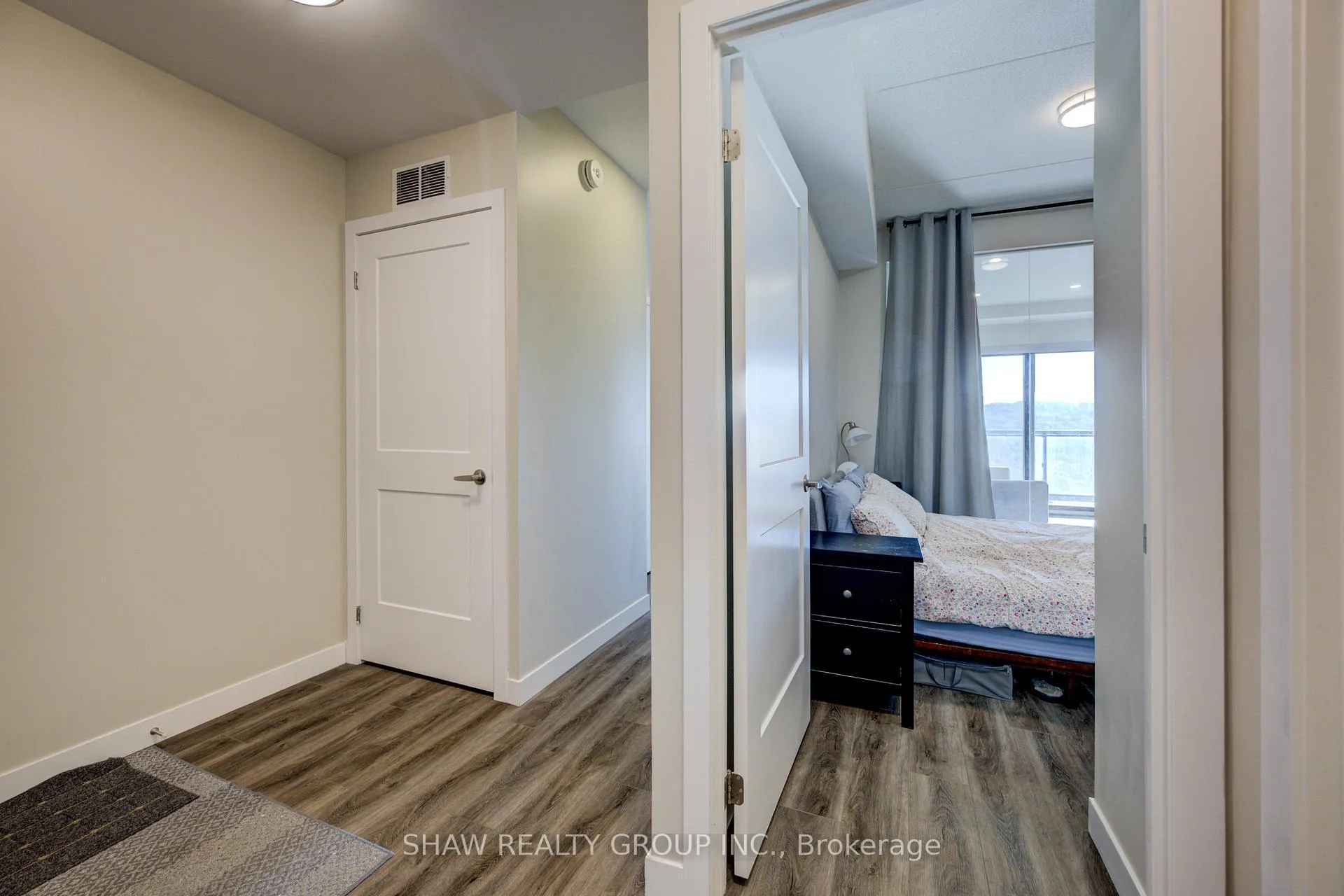Photo 11 of Unit 1015, 15 Queen Street S, Hamilton, Central — HOMEH
