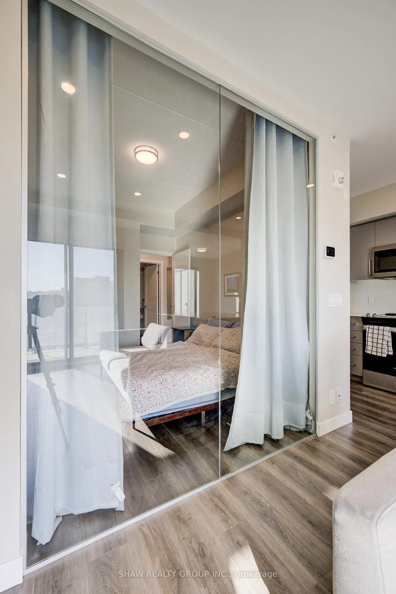 Photo 15 of Unit 1015, 15 Queen Street S, Hamilton, Central — HOMEH