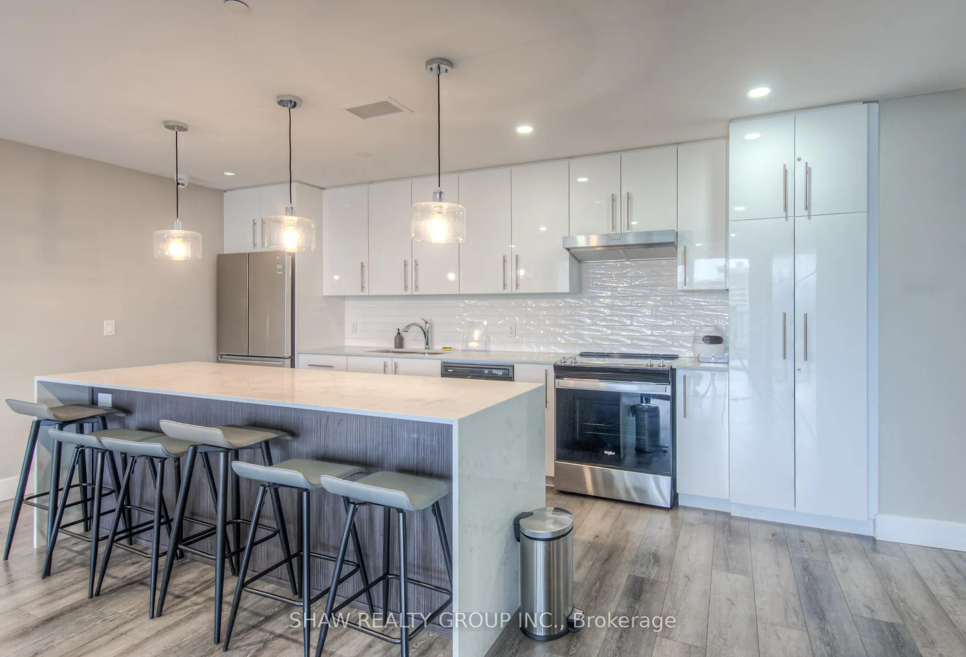 Photo 37 of Unit 1015, 15 Queen Street S, Hamilton, Central — HOMEH