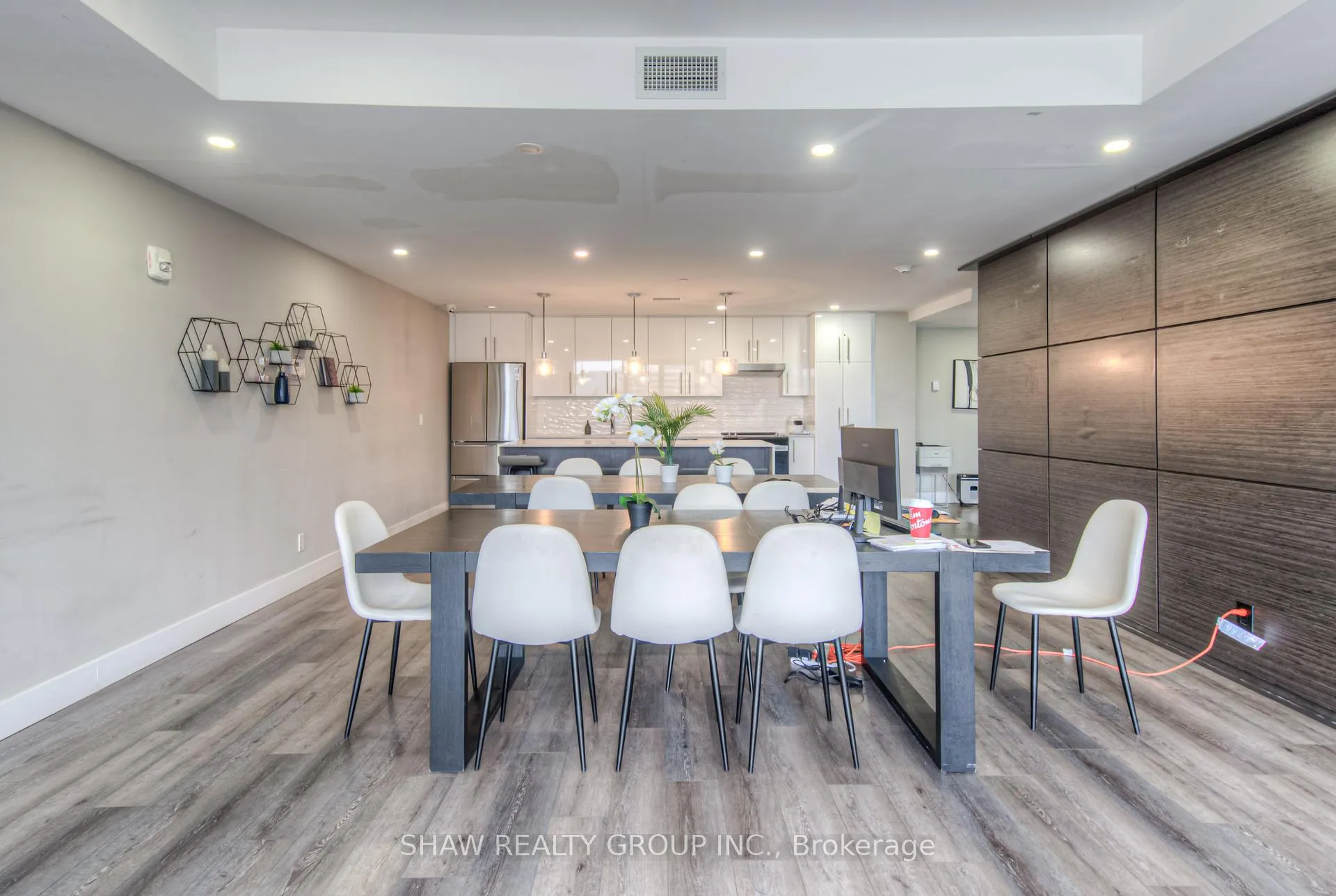 Photo 41 of Unit 1015, 15 Queen Street S, Hamilton, Central — HOMEH