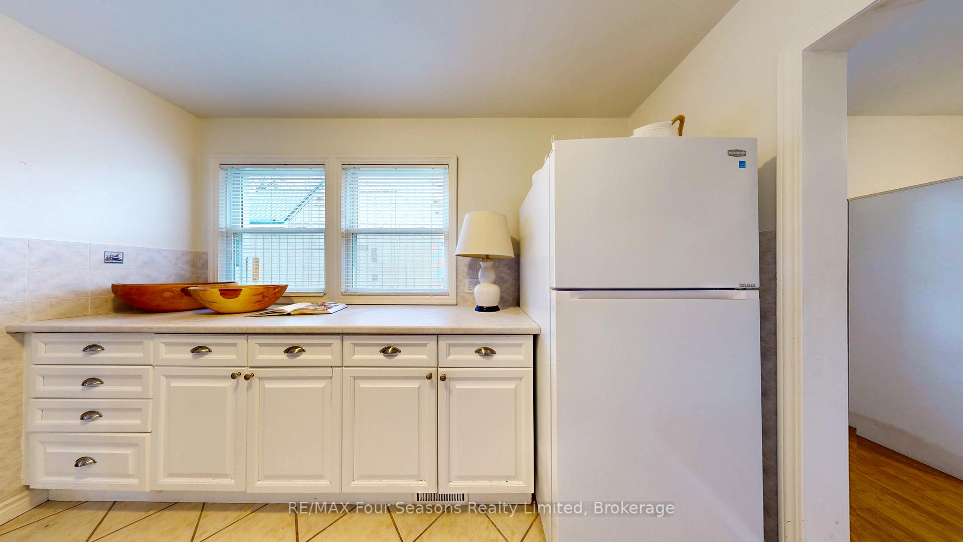 Photo 12 of 104 Oak Street, Collingwood — HOMEH