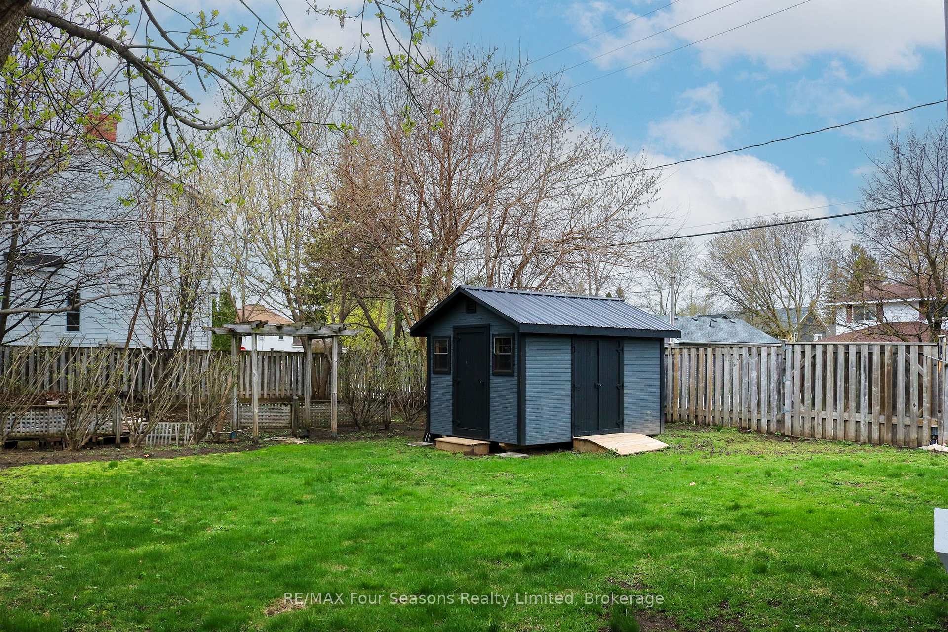 Photo 28 of 104 Oak Street, Collingwood — HOMEH