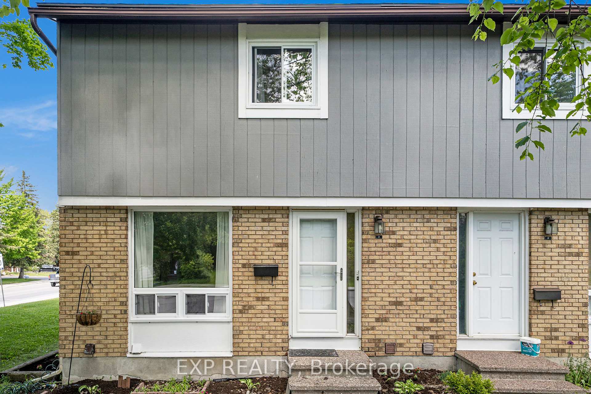 Photo 1 of 2 Sherway Drive, Ottawa, Barrhaven - Pheasant Run — HOMEH