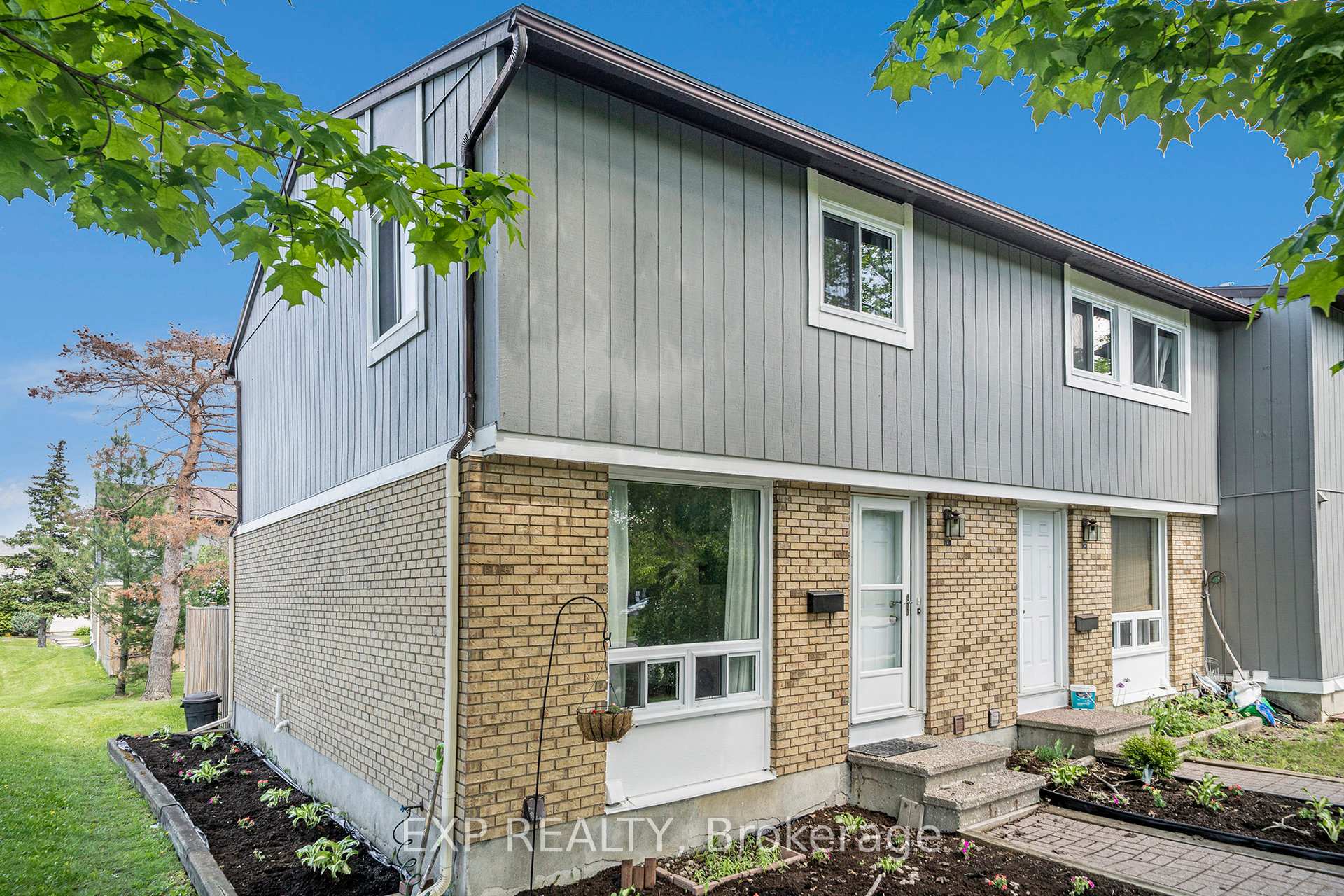 Photo 2 of 2 Sherway Drive, Ottawa, Barrhaven - Pheasant Run — HOMEH