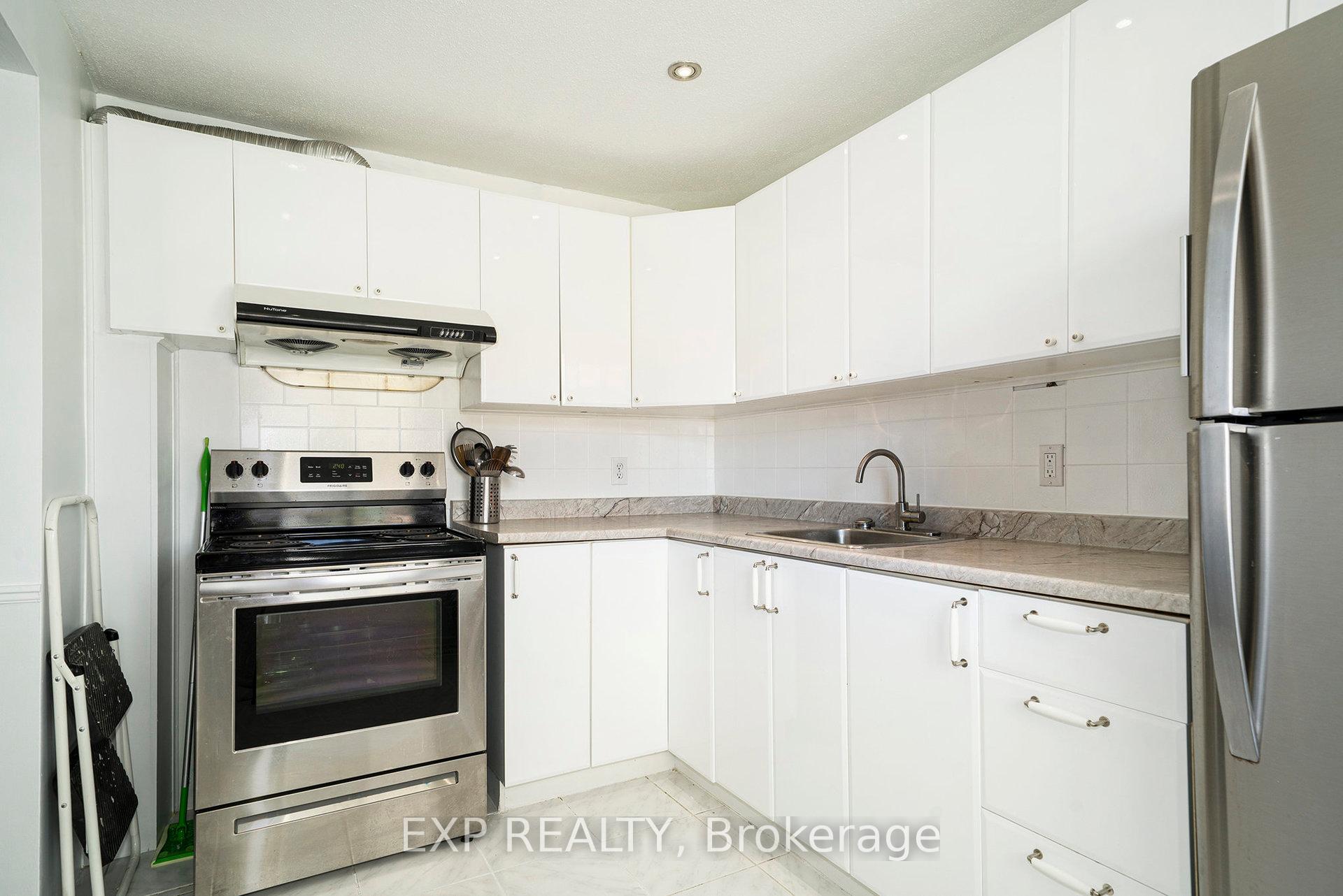 Photo 10 of 2 Sherway Drive, Ottawa, Barrhaven - Pheasant Run — HOMEH