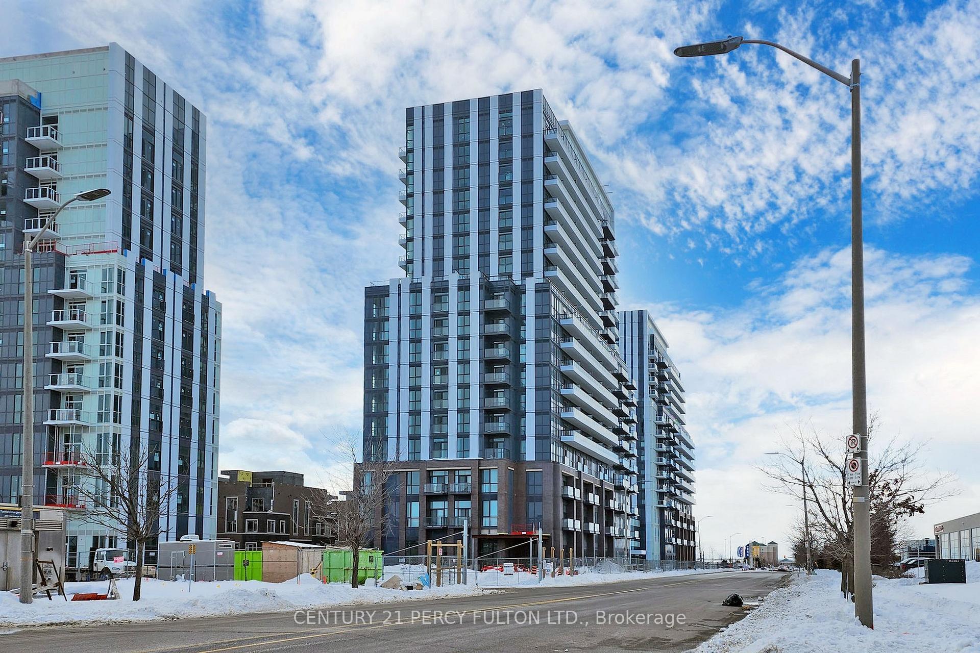 Photo 2 of Unit 208, 38 Honeycrisp Crescent, Vaughan, Vaughan Corporate Centre — HOMEH