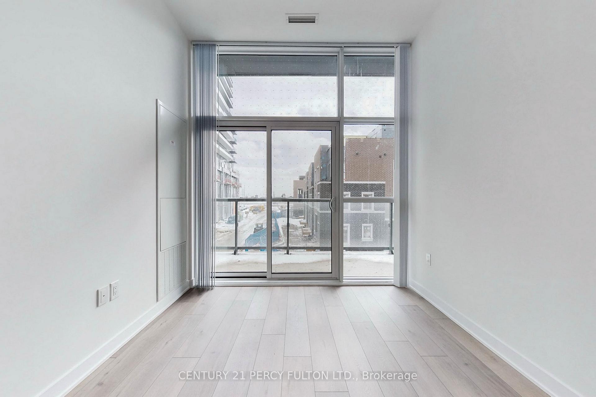 Photo 10 of Unit 208, 38 Honeycrisp Crescent, Vaughan, Vaughan Corporate Centre — HOMEH