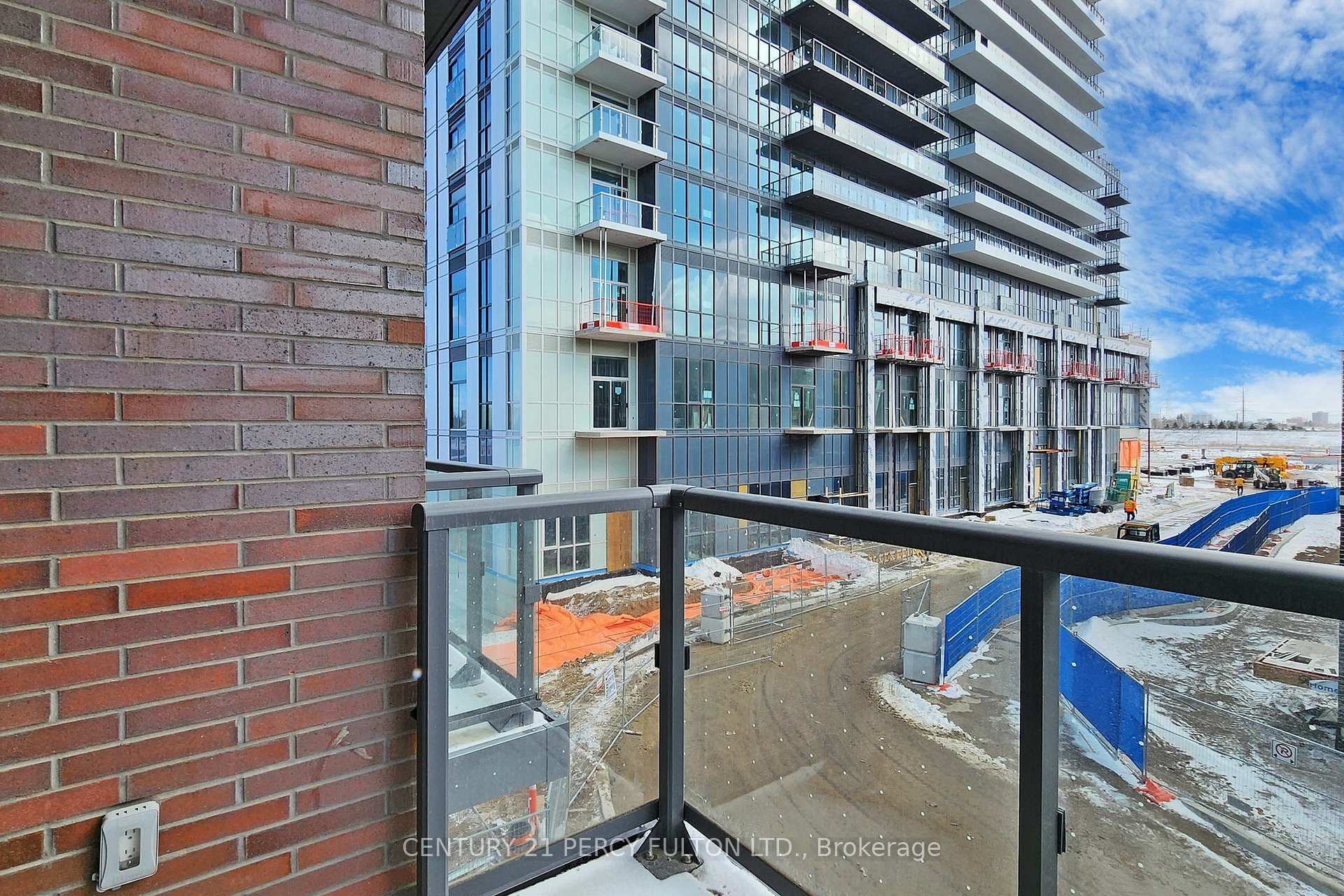 Photo 25 of Unit 208, 38 Honeycrisp Crescent, Vaughan, Vaughan Corporate Centre — HOMEH