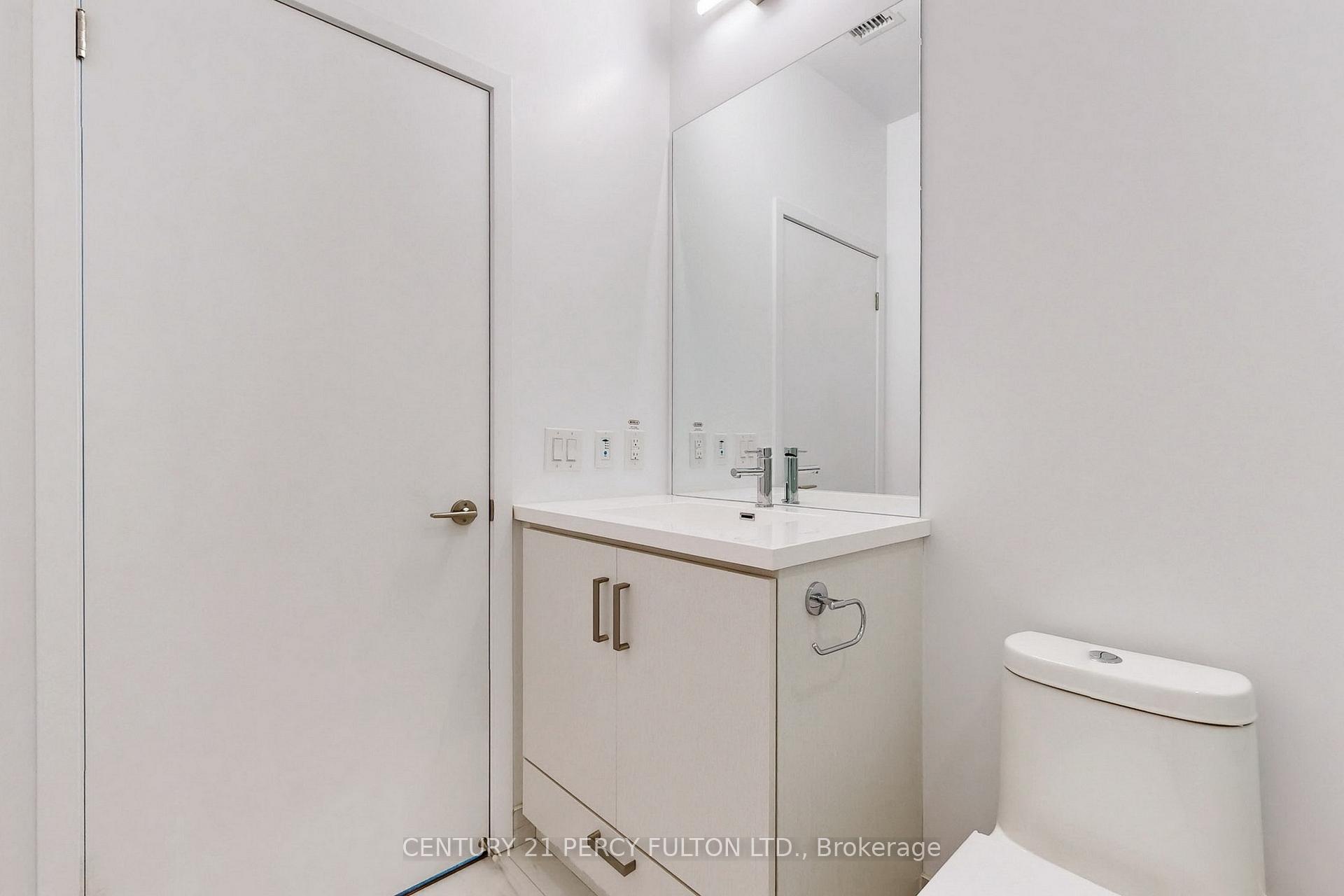 Photo 28 of Unit 208, 38 Honeycrisp Crescent, Vaughan, Vaughan Corporate Centre — HOMEH