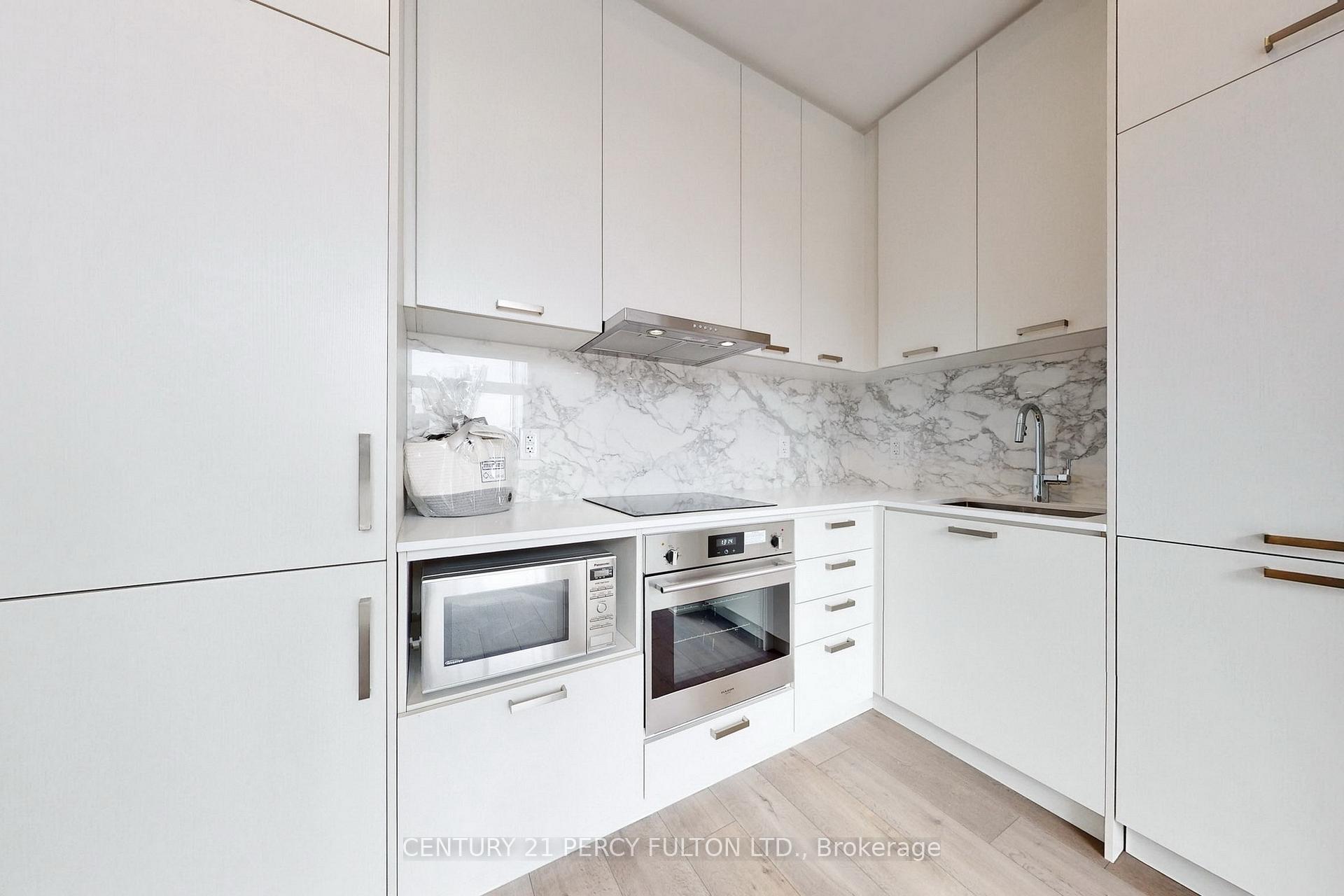 Photo 37 of Unit 208, 38 Honeycrisp Crescent, Vaughan, Vaughan Corporate Centre — HOMEH