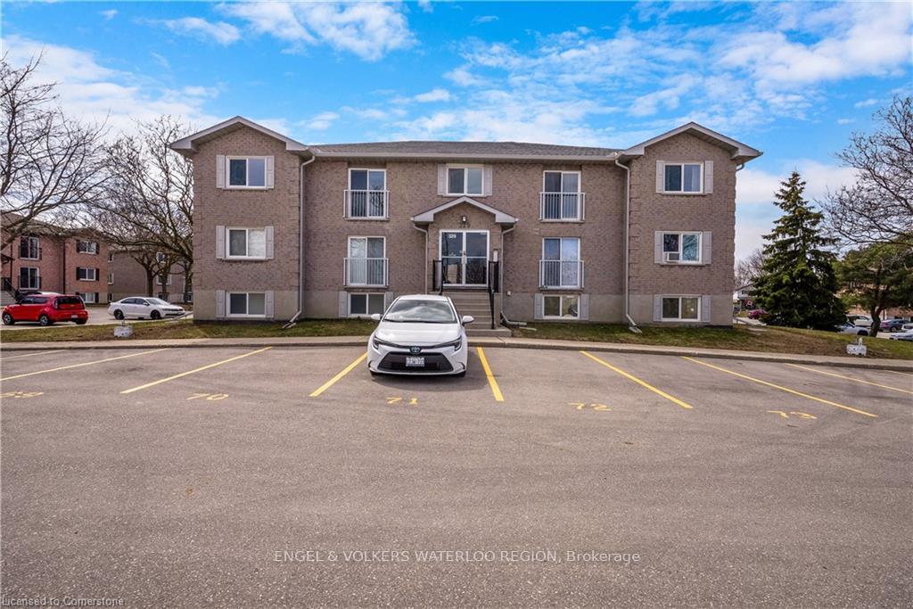Photo 3 of Unit 5, 329 Northlake Drive, Waterloo — HOMEH
