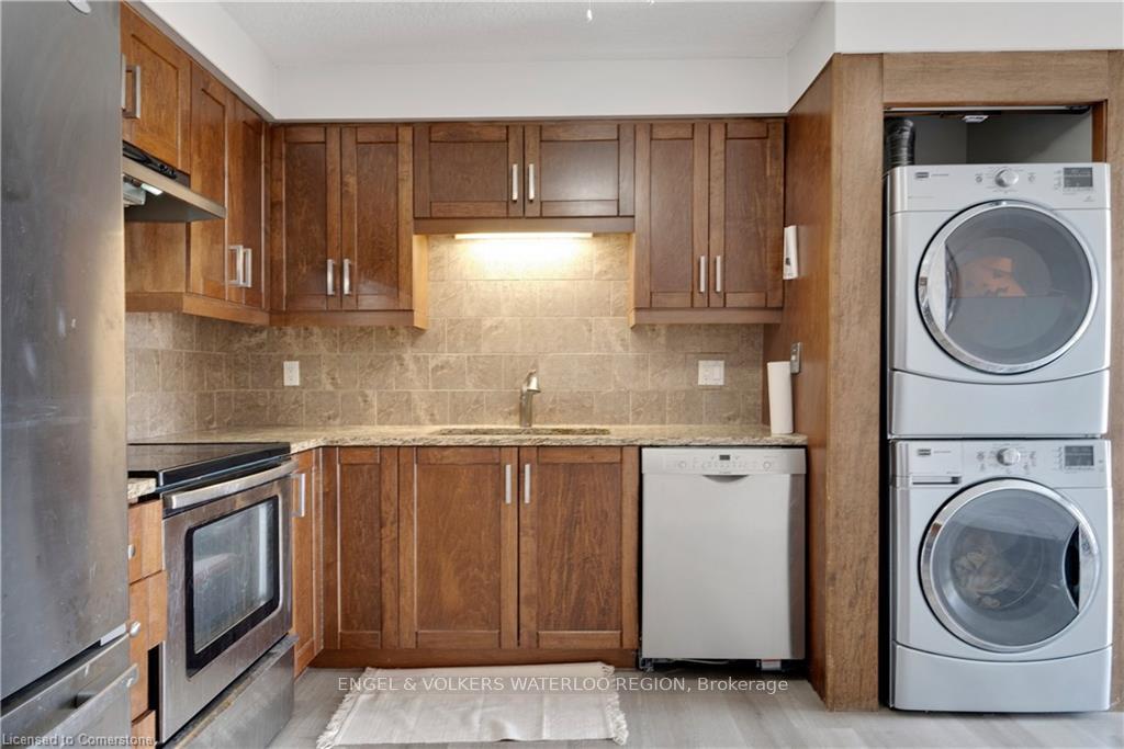 Photo 5 of Unit 5, 329 Northlake Drive, Waterloo — HOMEH