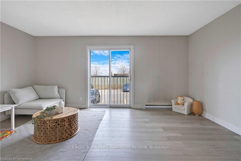 Photo 7 of Unit 5, 329 Northlake Drive, Waterloo — HOMEH