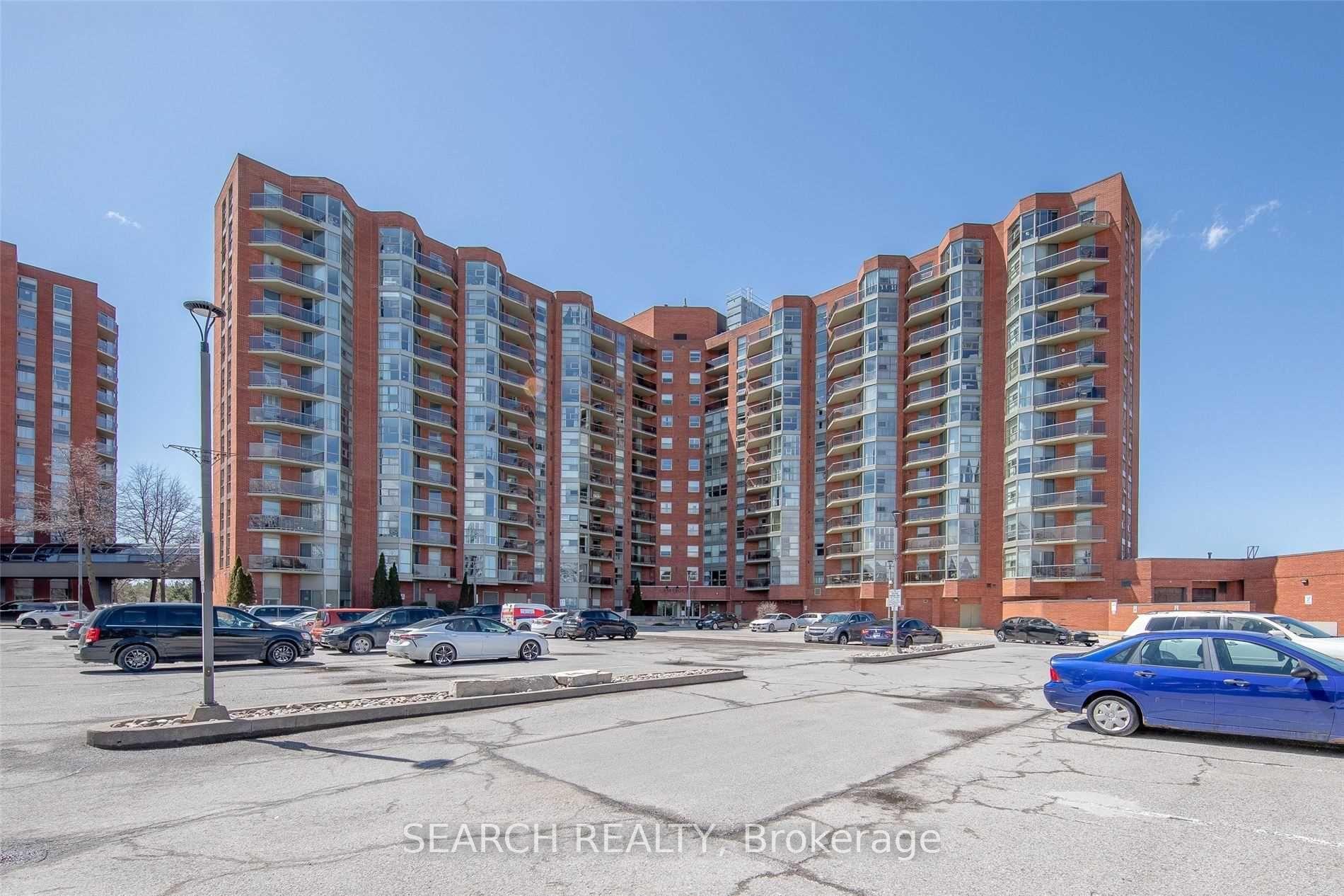 Front of Unit 312, 20 Dean Park Road