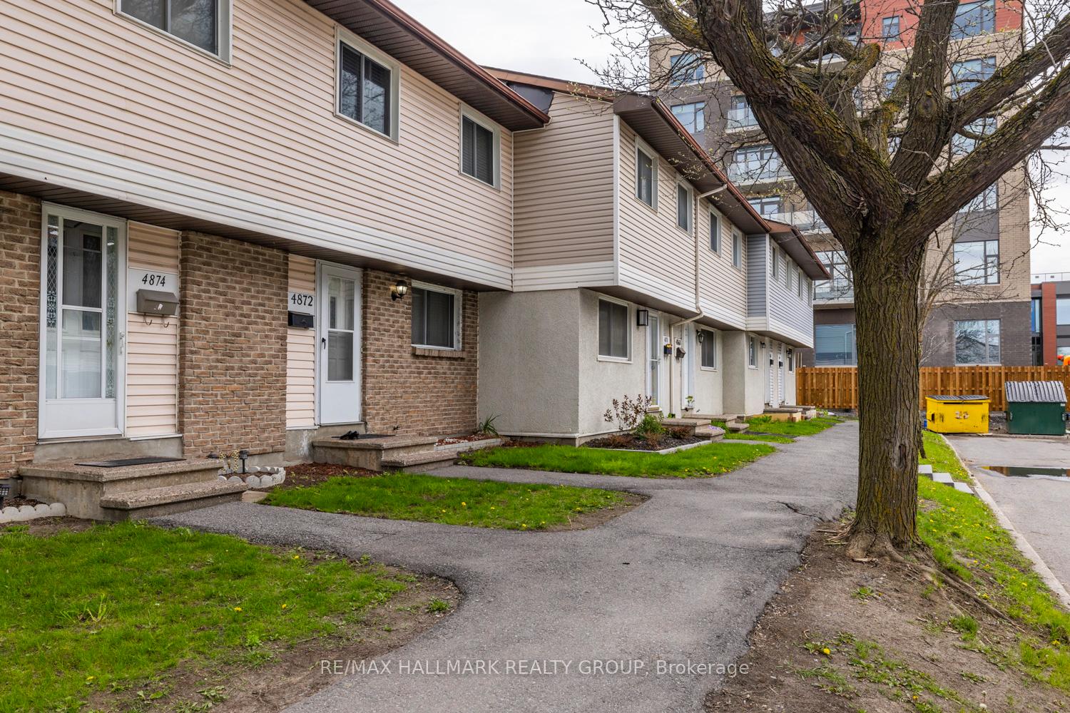 Photo 3 of 4872 Hendon Way, Ottawa, Cyrville — HOMEH