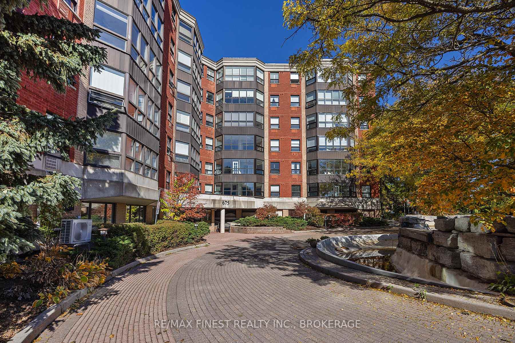 Photo 3 of Unit 209, 675 Davis Drive, Kingston, East Gardiners Rd — HOMEH