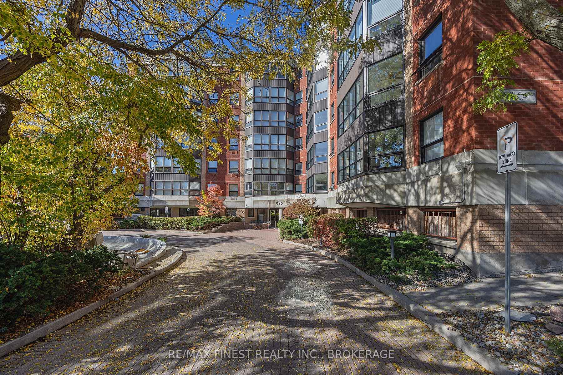 Photo 4 of Unit 209, 675 Davis Drive, Kingston, East Gardiners Rd — HOMEH