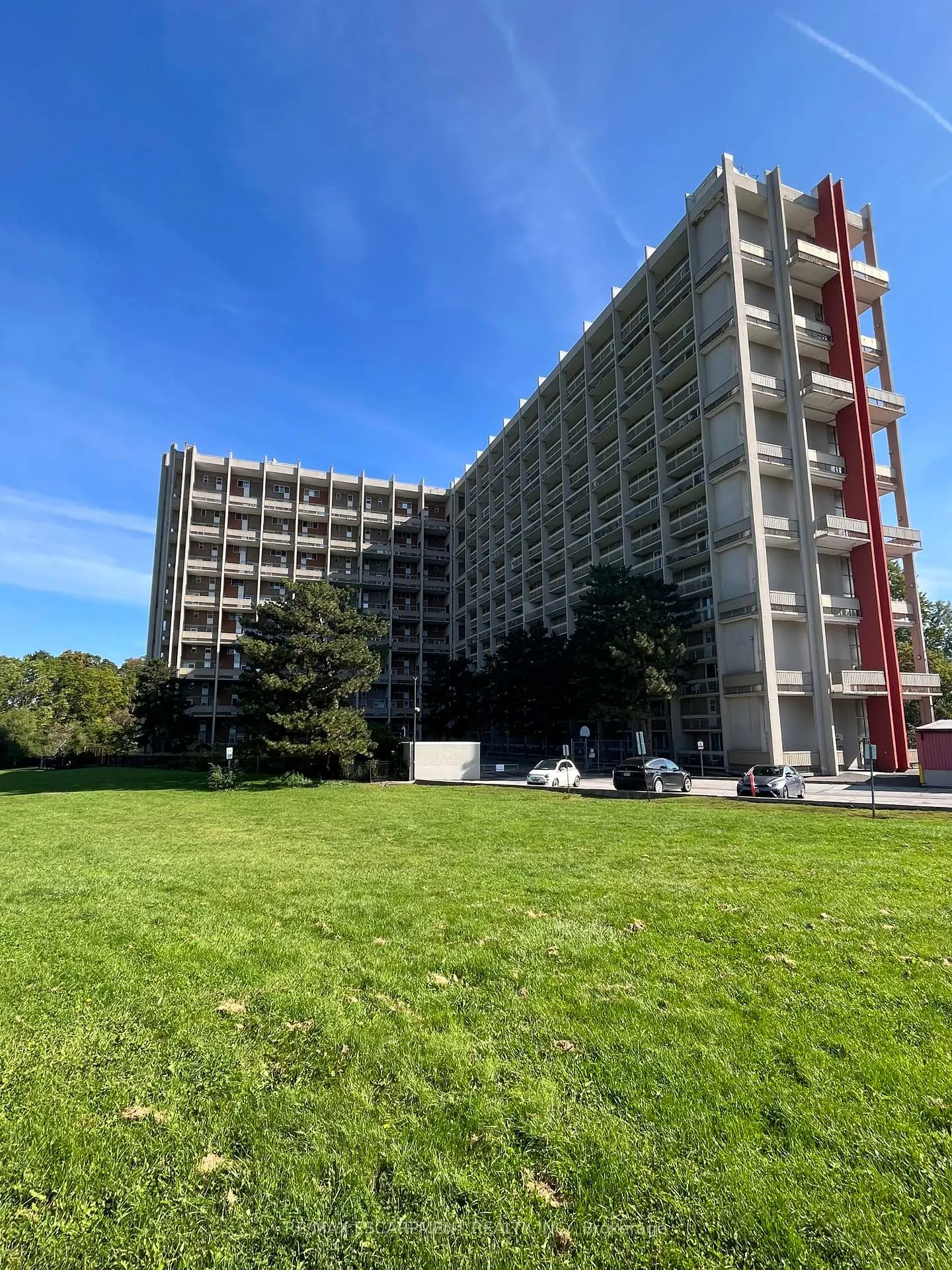 Photo 3 of Unit 723, 350 Quigley Road, Hamilton, Vincent — HOMEH