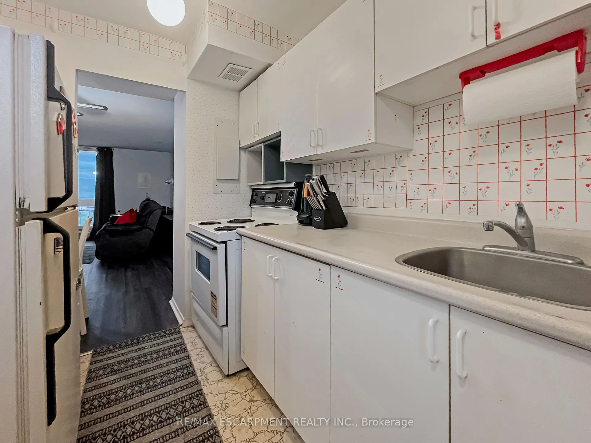 Photo 5 of Unit 723, 350 Quigley Road, Hamilton, Vincent — HOMEH