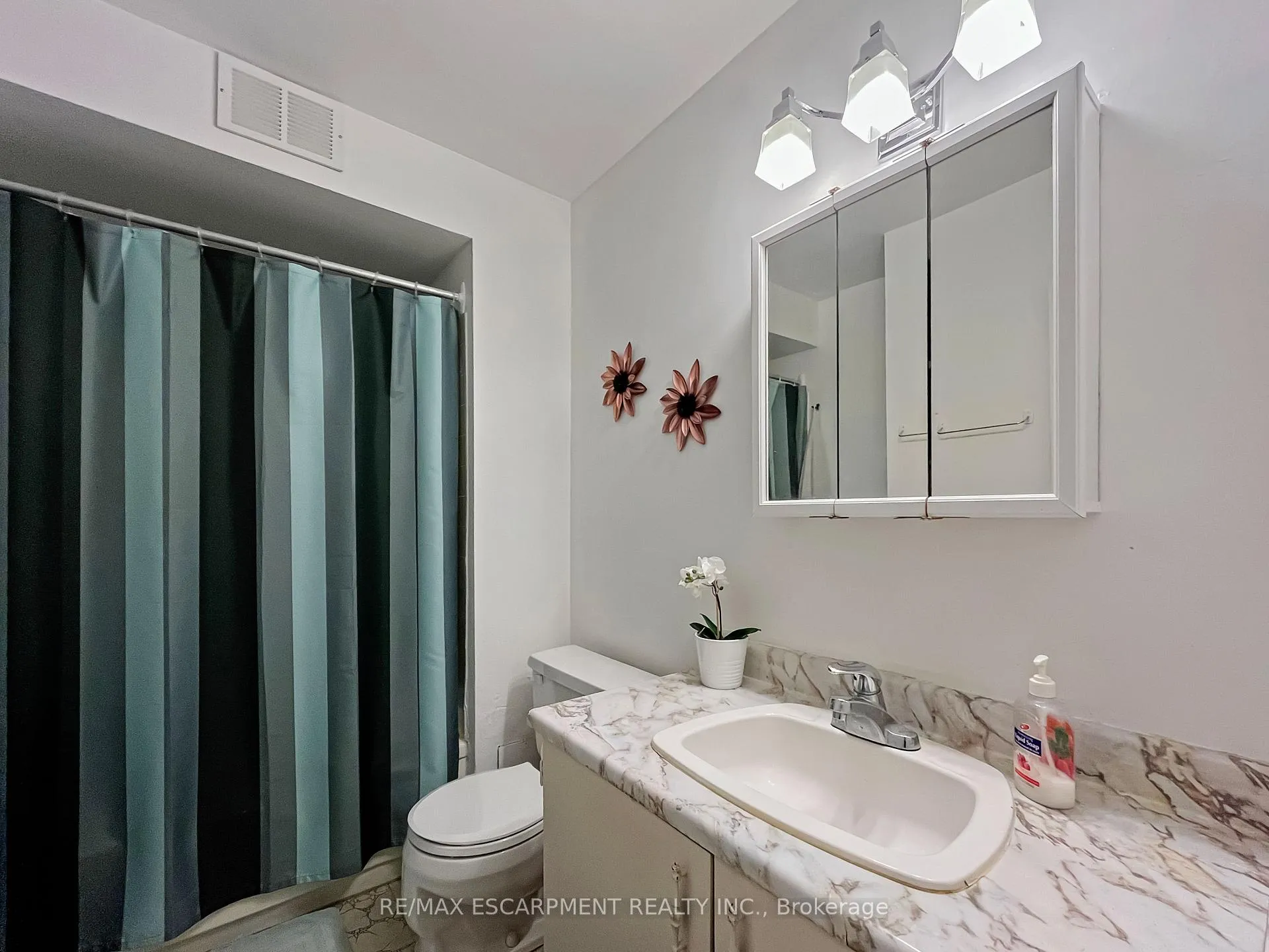 Photo 13 of Unit 723, 350 Quigley Road, Hamilton, Vincent — HOMEH