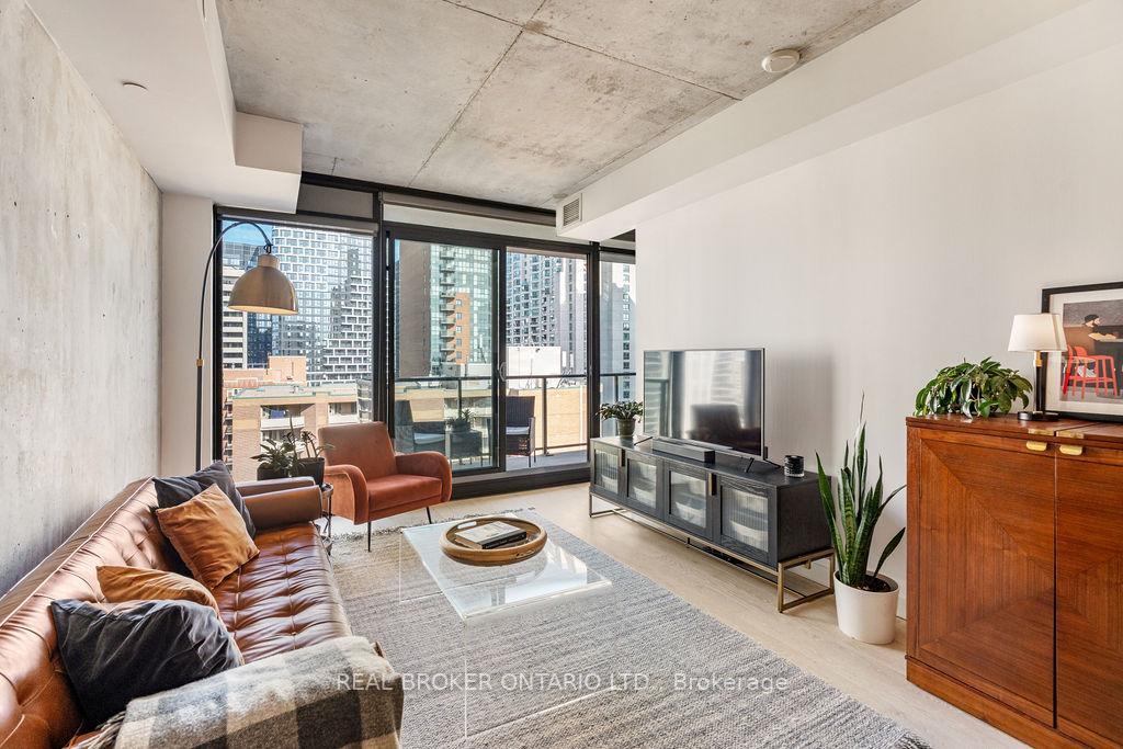 Photo 3 of Unit 1111, 224 Lyon Street N, Ottawa, Ottawa Centre — HOMEH