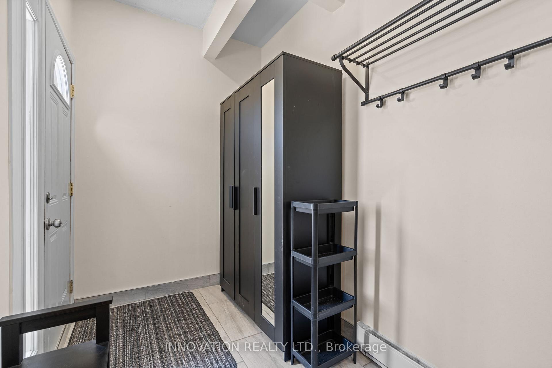 Photo 5 of Unit B, 20 Woodvale Green, Ottawa, Craig Henry/Woodvale — HOMEH