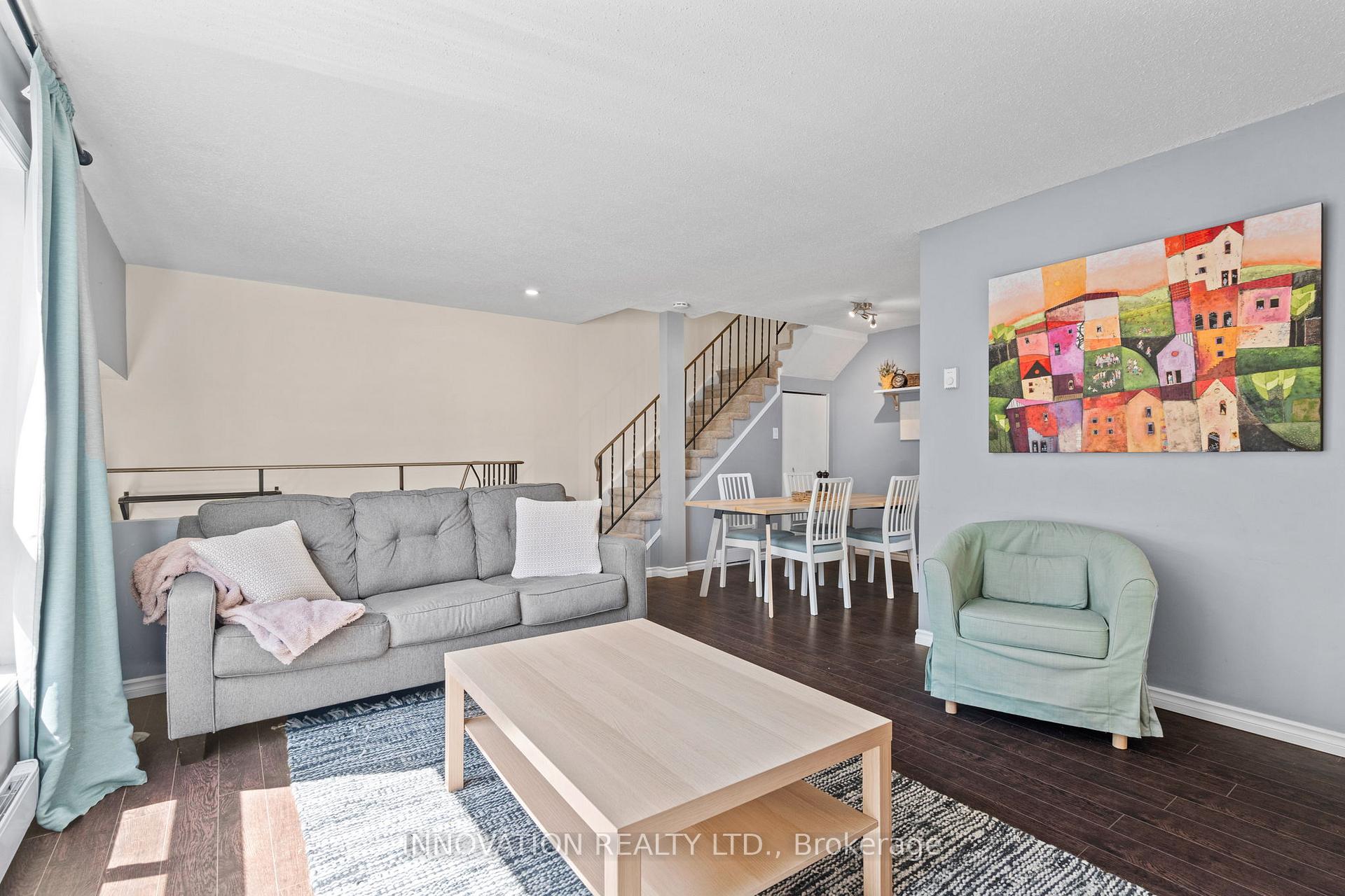 Photo 9 of Unit B, 20 Woodvale Green, Ottawa, Craig Henry/Woodvale — HOMEH